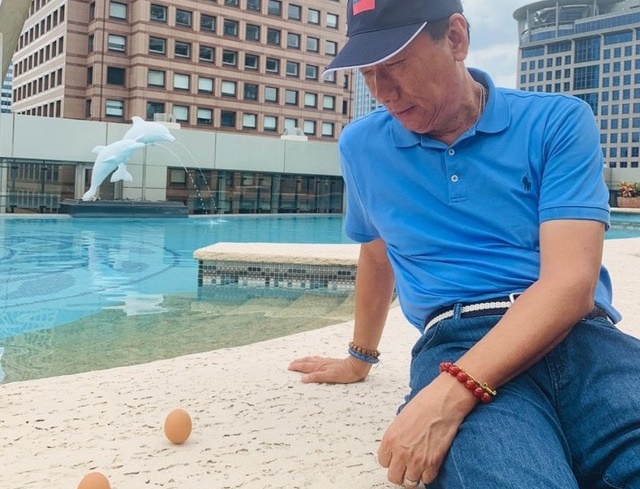 郭台銘對林志玲傳出婚訊一事，表示第一反應感到驚嚇。（翻攝郭台銘官方line）