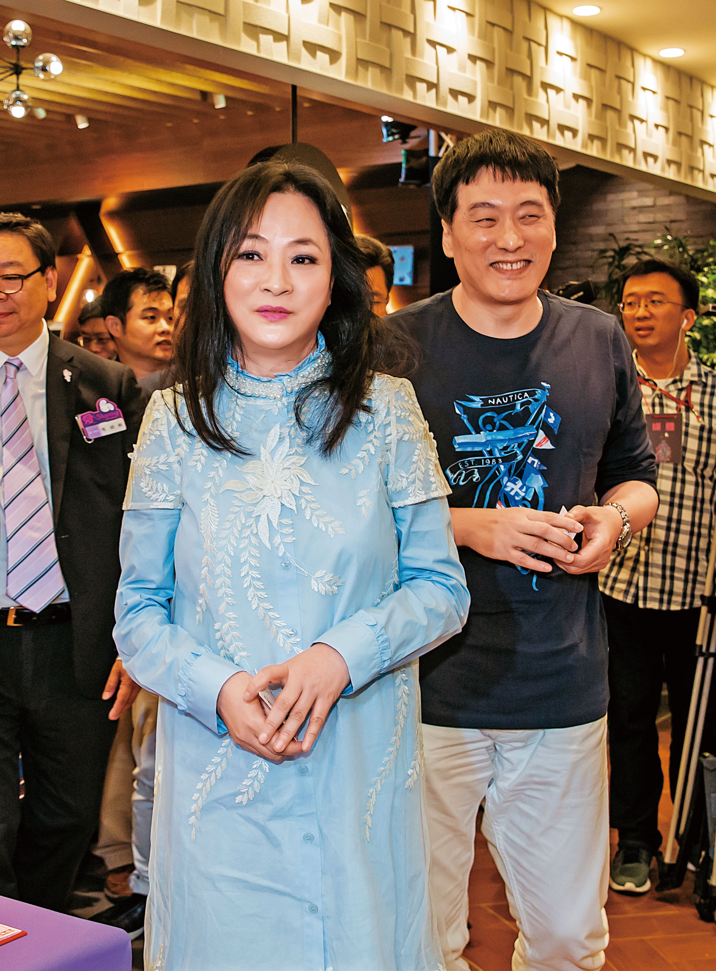 一向以夫為貴的高秀玲過去隱身幕後，近年走向幕前擔任統一美麗事業董事長。