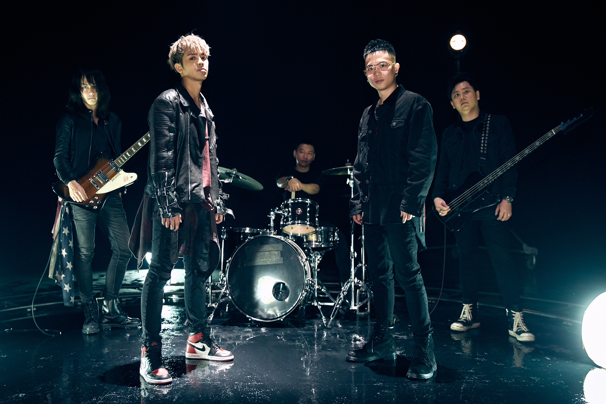 鼓鼓呂思緯找廷廷蕭秉治合體，一起激盪音樂火花。（相信音樂提供）