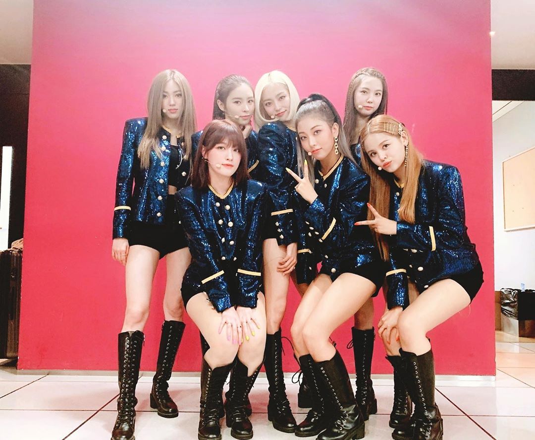 韓國女團CLC新歌〈ME（美）〉展現Girl Crush帥氣魅力。（翻攝自CLC IG）