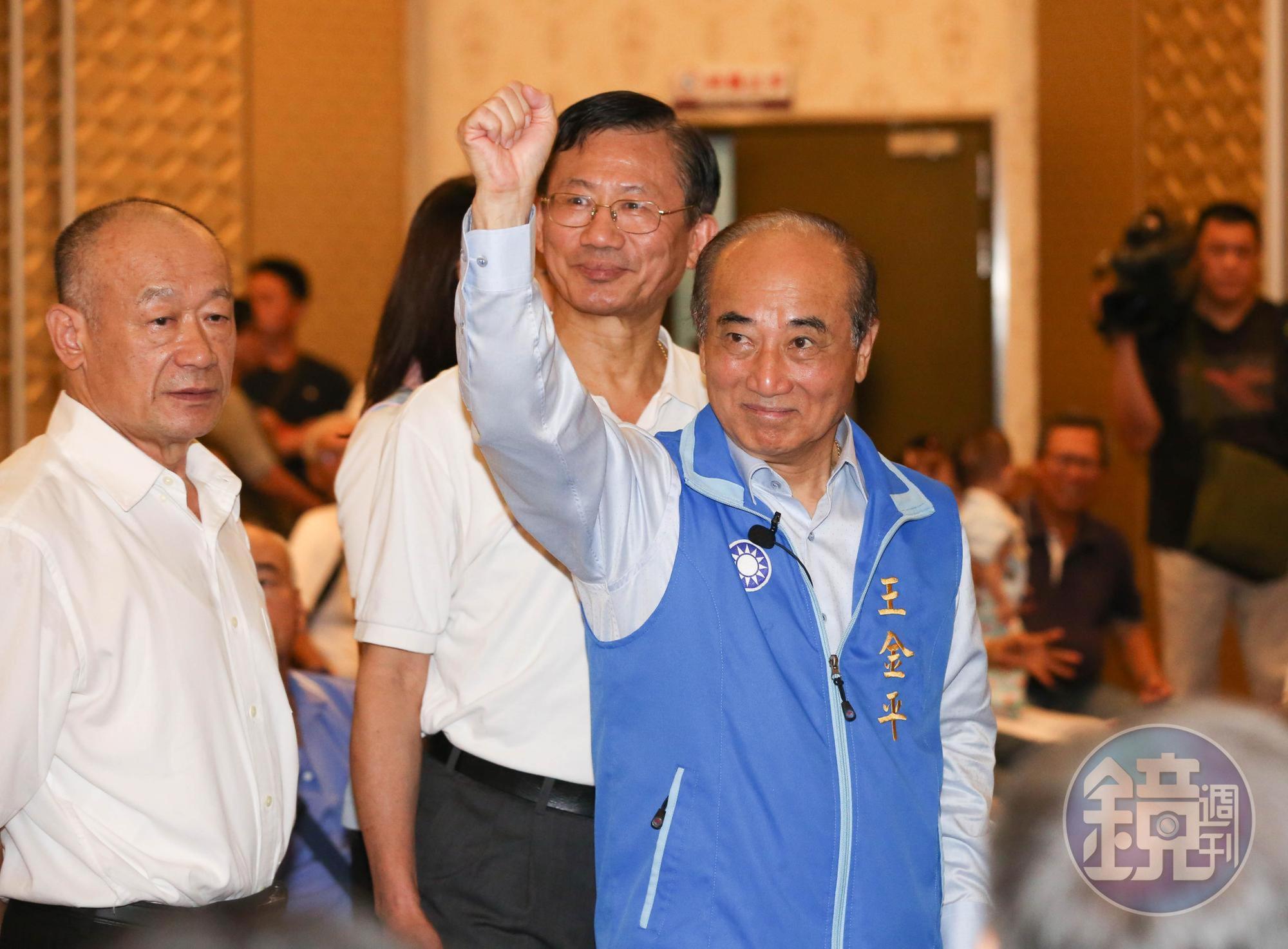 王金平宣布退出初選遊戲,重新收攏地方組織,下一步備受關注。