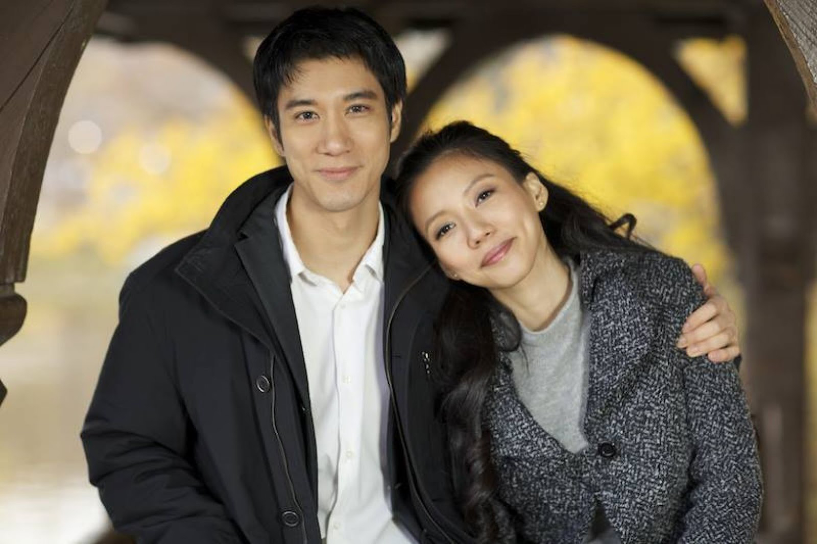 王力宏與李靚蕾公開當天已登記結婚,認愛與結婚同一天。