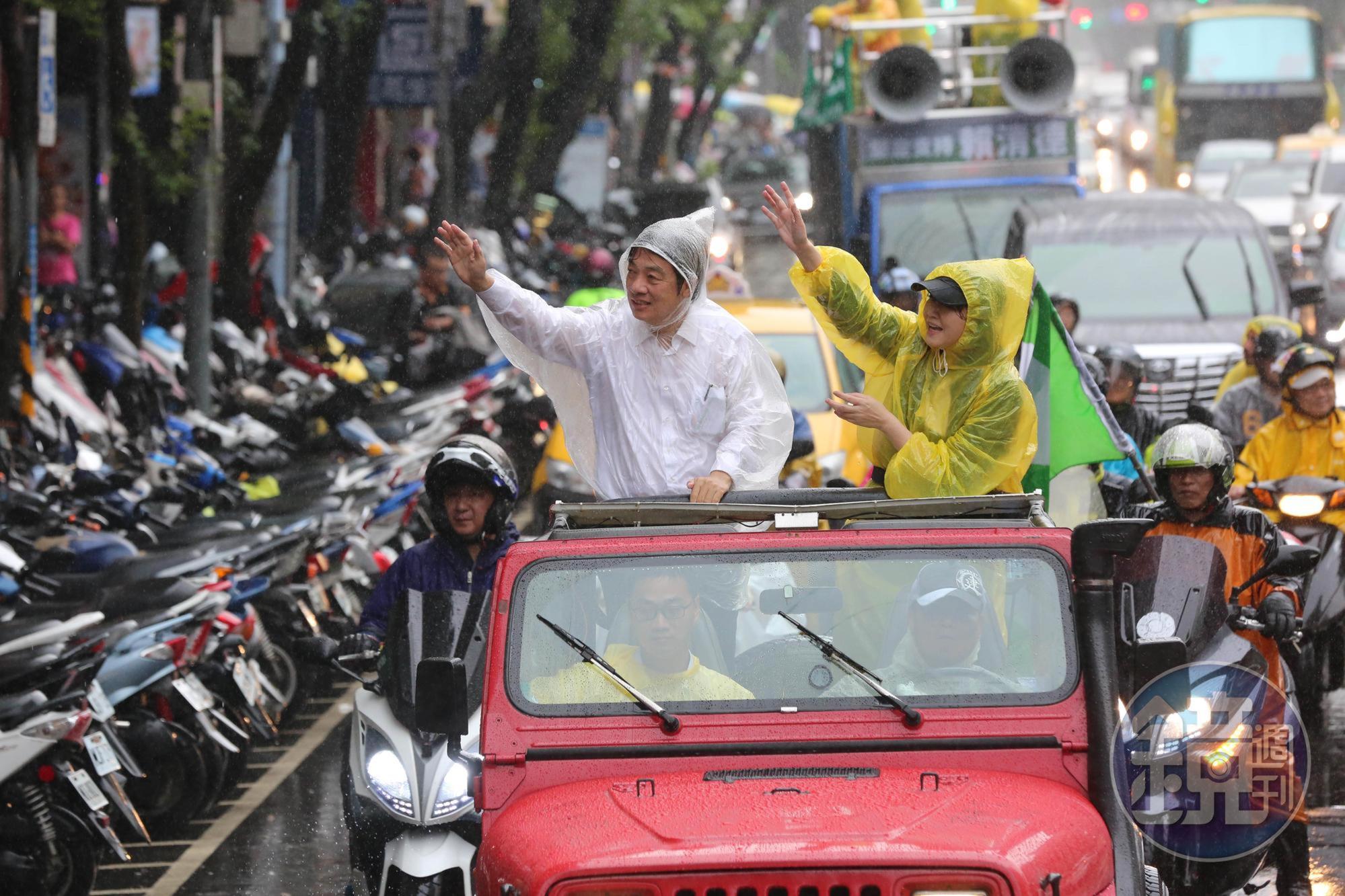 賴清德車隊稍早在北市掃街時，由前市議員簡余晏陪同。