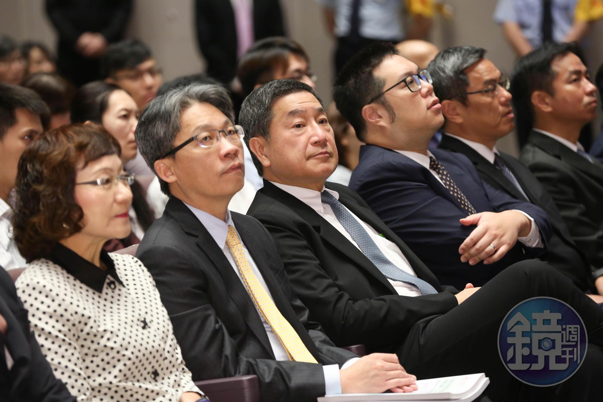今日在股東會上,台泥特別就打造開放式循環生態工廠進行10分鐘簡報,爭取股東支持。