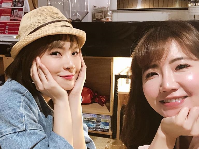 謝忻和陳沂頗有私交，兩人還曾經一起出國。（翻攝自謝忻粉絲團）