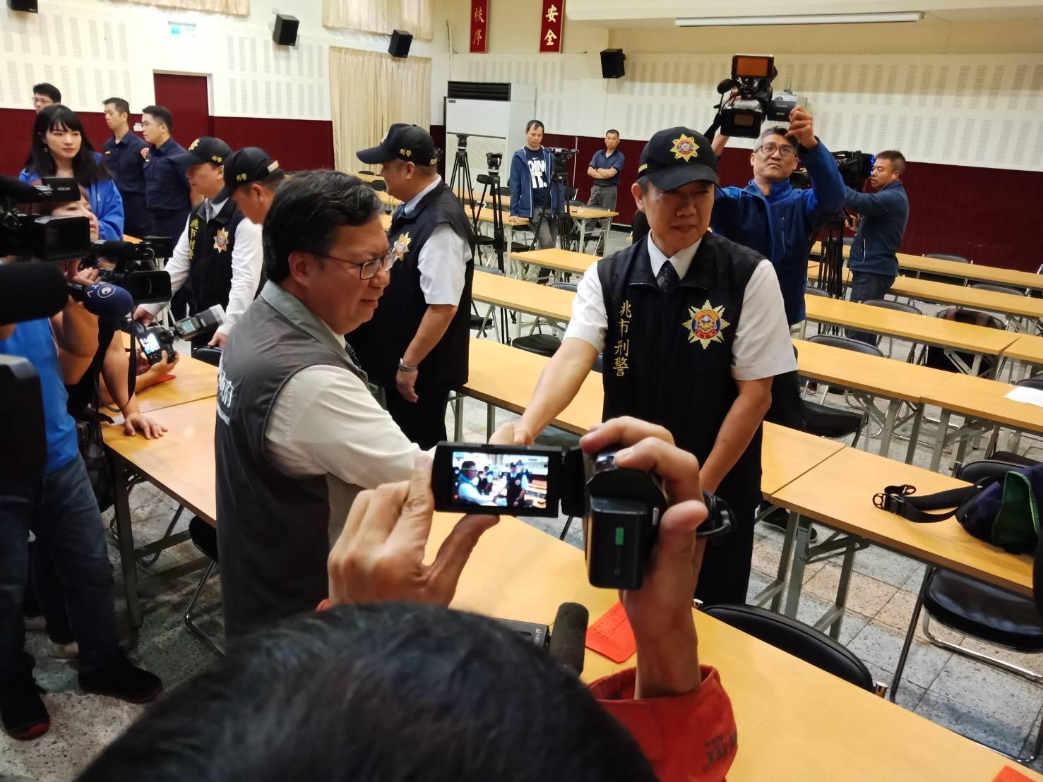 桃園市長鄭文燦建議應讓有功小隊長破格晉升。（翻攝畫面）