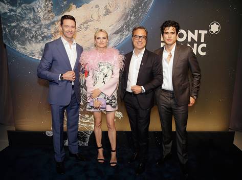 萬寶龍全球品牌大使休傑克曼（左起）、萬寶龍總裁Nicolas Baretzki、好萊塢女星黛安克魯格和男星查爾斯梅爾頓。（萬寶龍提供）