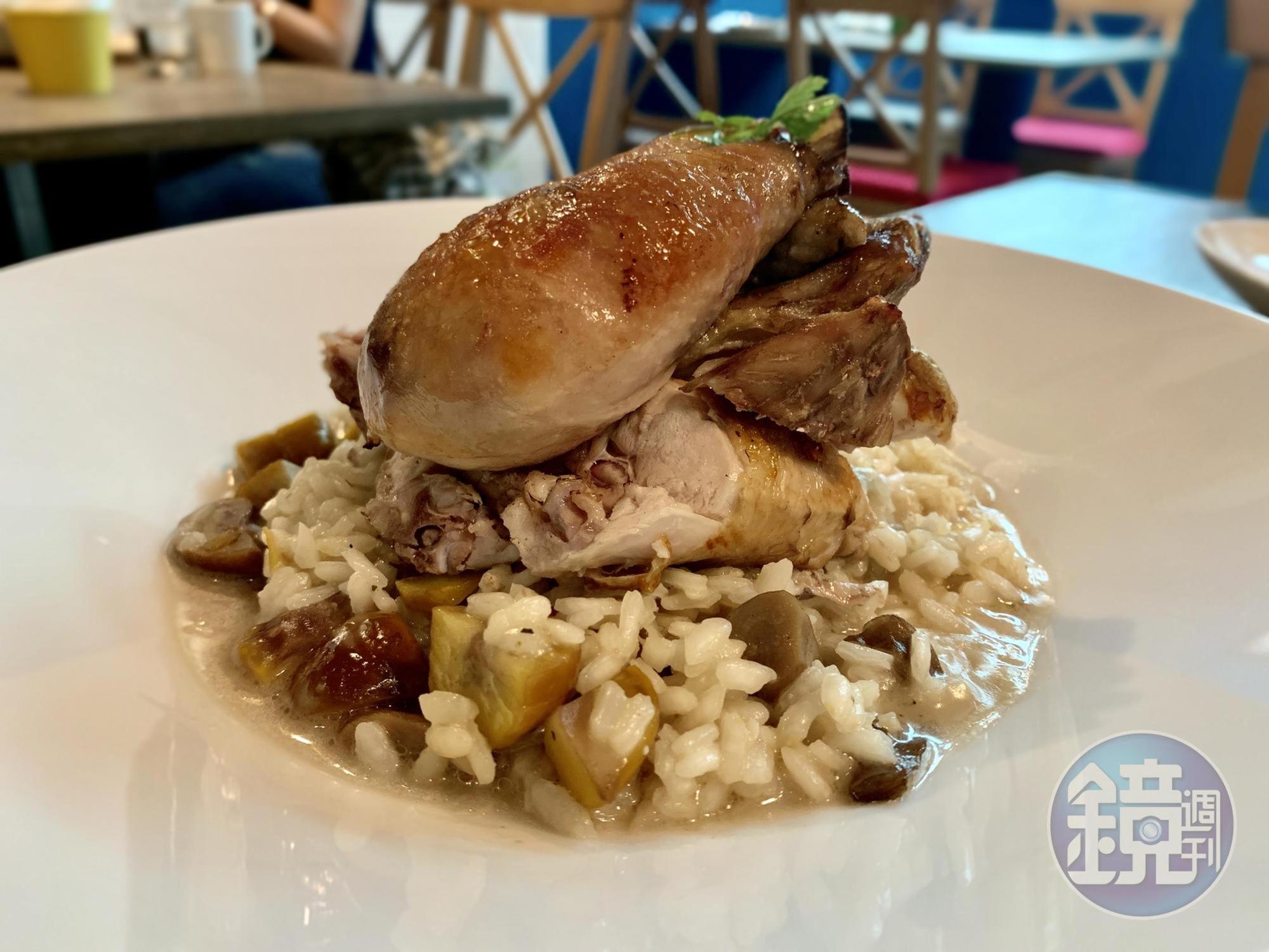 「頁小館」的「桶仔貴丁雞燉飯」，讓台北米其林指南評鑑的祕探也大力推薦。