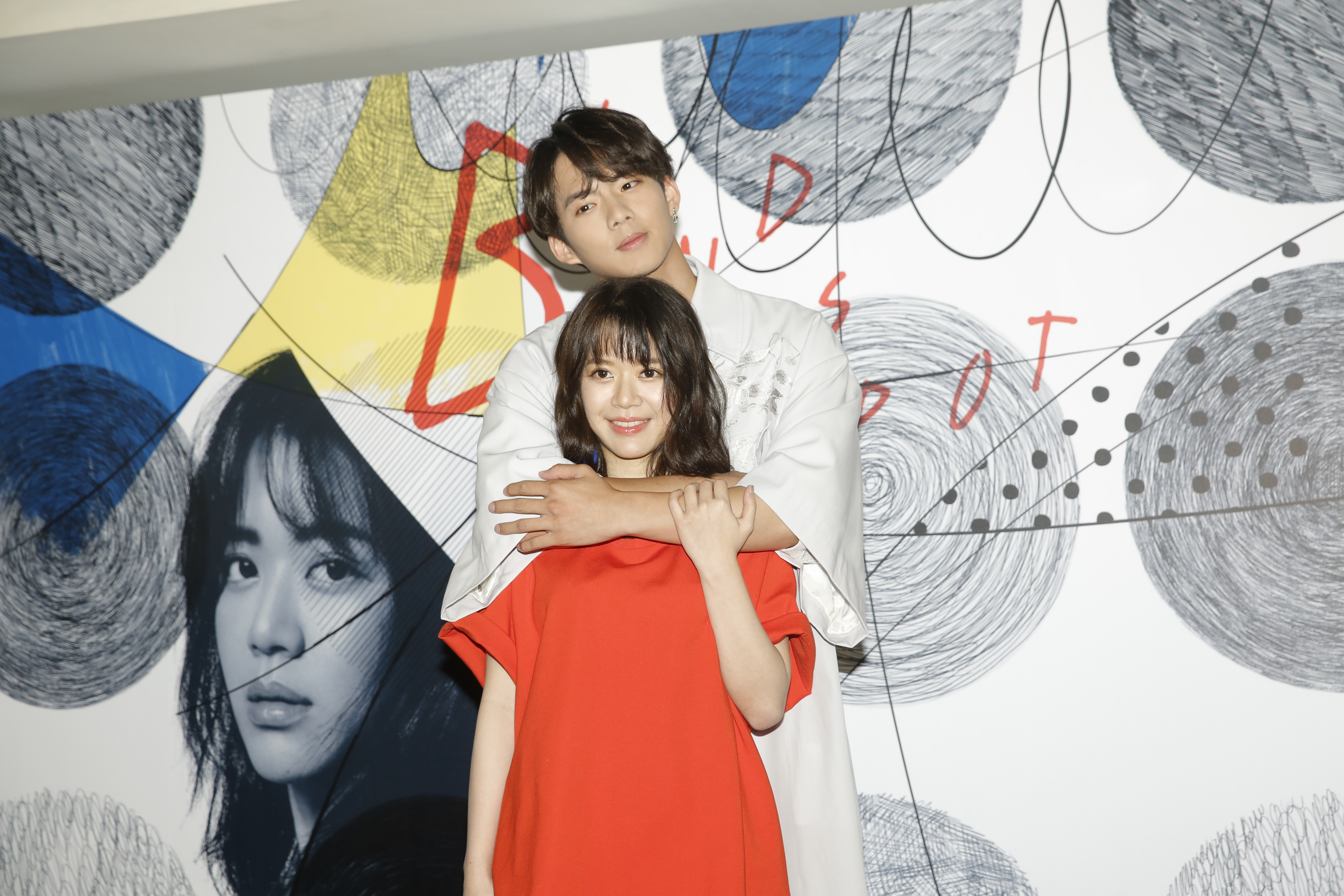 郭修彧發片記者會，邀請MV中的「劈腿男」吳念軒擔任嘉賓。