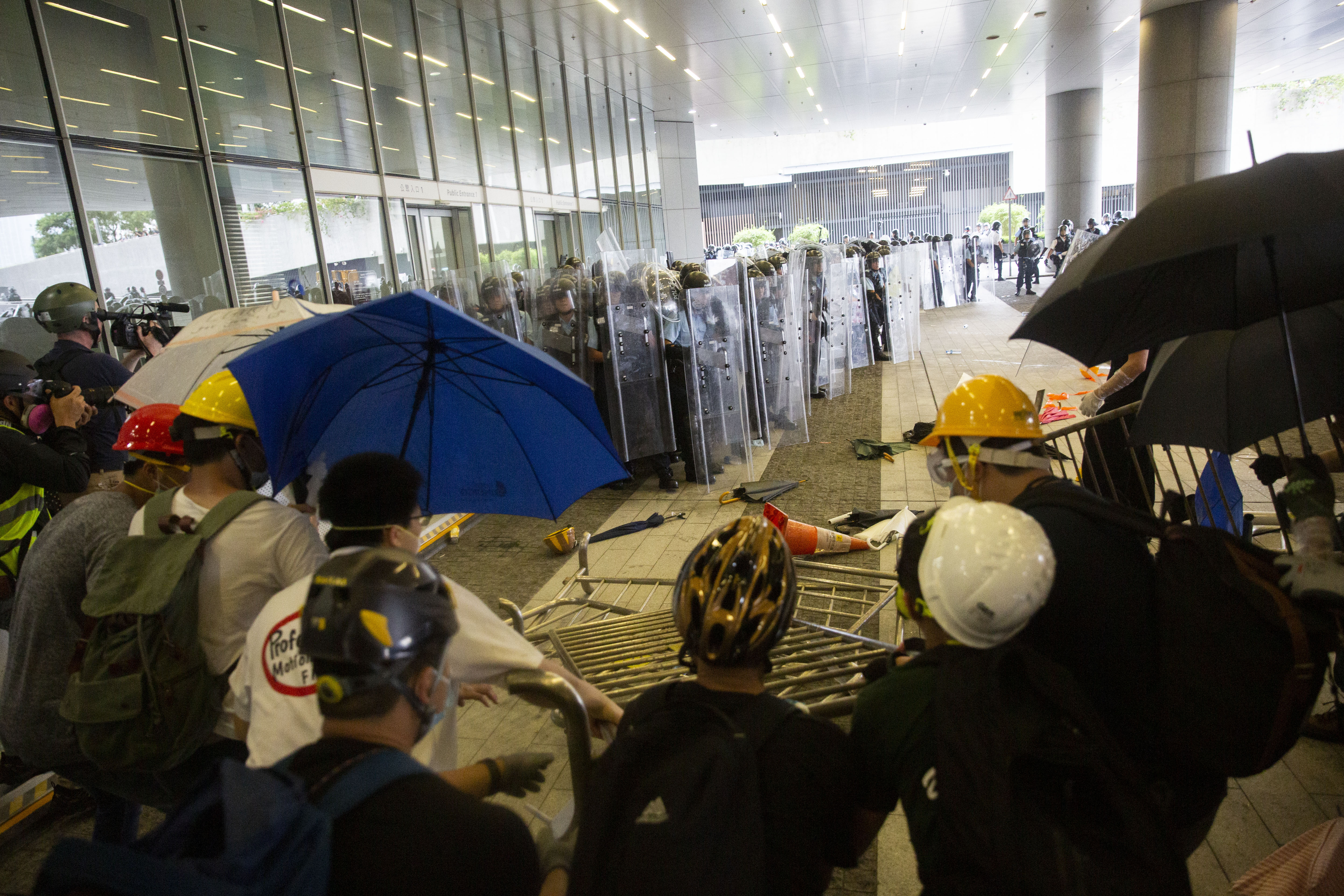 一群香港媽媽回應林鄭月娥的「母親論」，認為香港的孩子不需要特首做母親，只要她能當一個負責任的領導人就好。