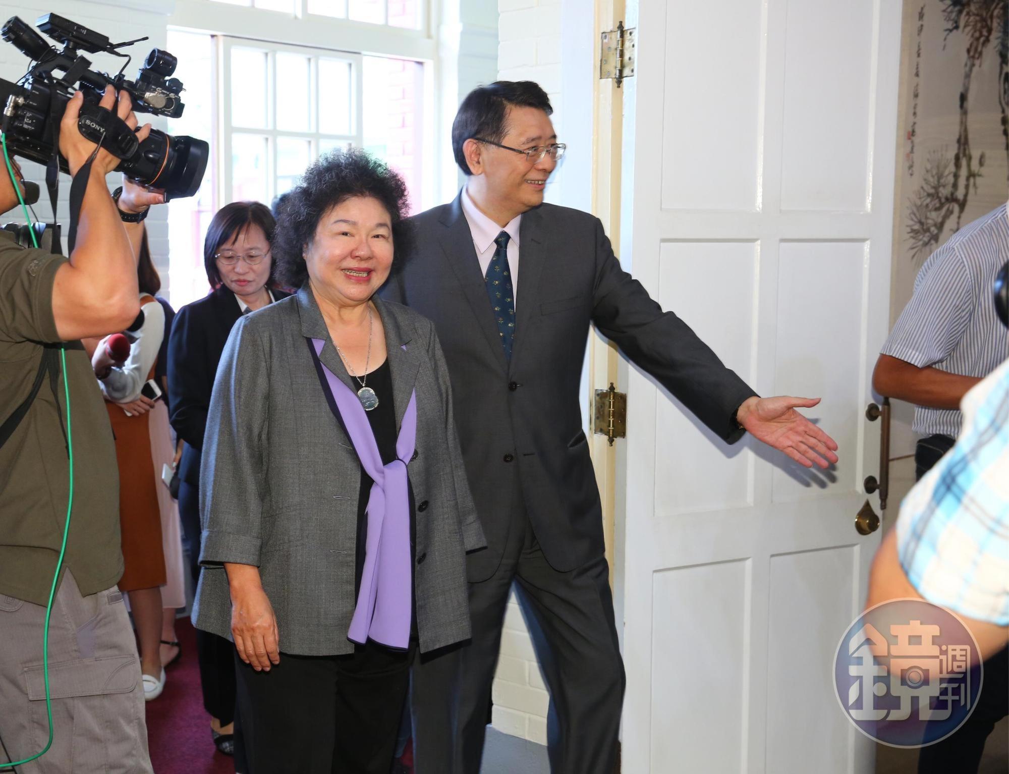 總統府祕書長陳菊今率領4名大法官被提名人到立法院拜會立法院長蘇嘉全。
