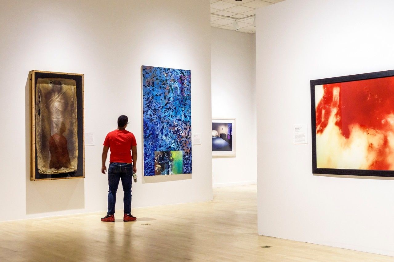 去美術館欣賞藝術品的時候，如果那件藝術品讓你覺得不美、不舒服，它還能被稱得上藝術嗎？實際上，美的感受不是藝術品的唯一價值。（東方IC）