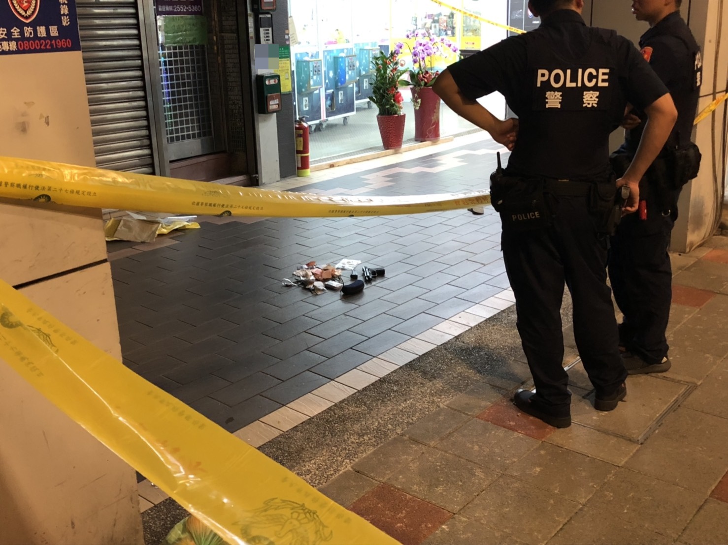 大同區某三溫暖前發生槍擊案，泊車組長遭客人朝眉心開槍，送醫不治。（翻攝畫面）