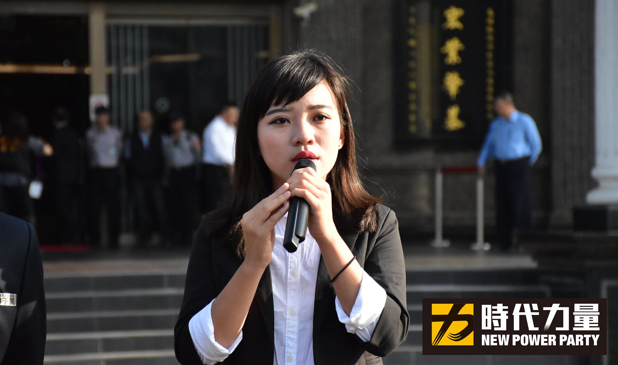 黃捷不滿痛批韓國瑜，跑去找立委協助爭取登革熱補助並非本意，「我認為只是把登革熱疫情當藉口，根本沒有真正關心高雄！」（翻攝自黃捷臉書）