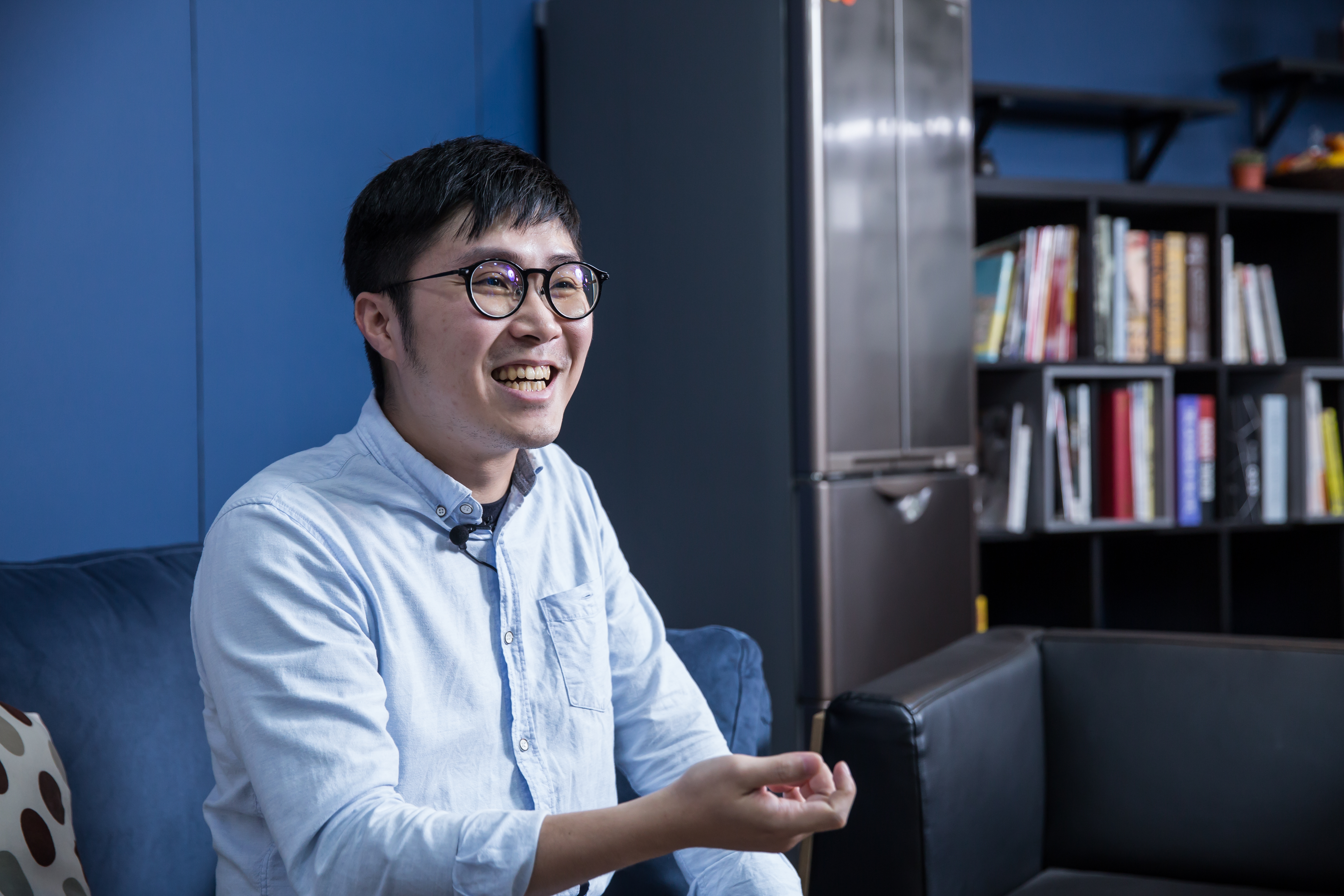 鄭博元首創「整聊師」行業，透過聊天討論，助人整理、收納。