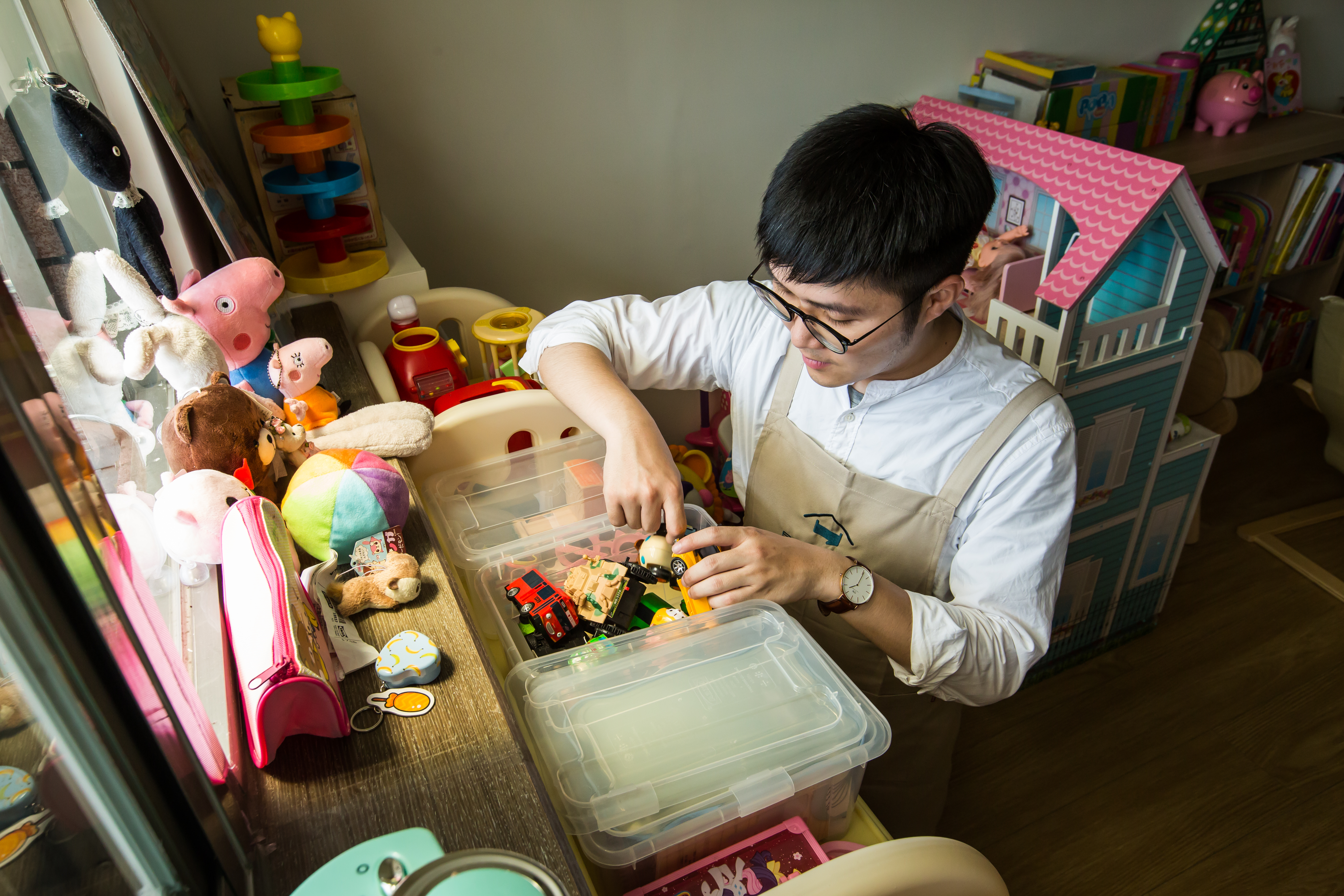 年僅28歲的鄭博元首創整聊服務，年收百萬元，但創業初始他為修正工作流程，提供免費服務。