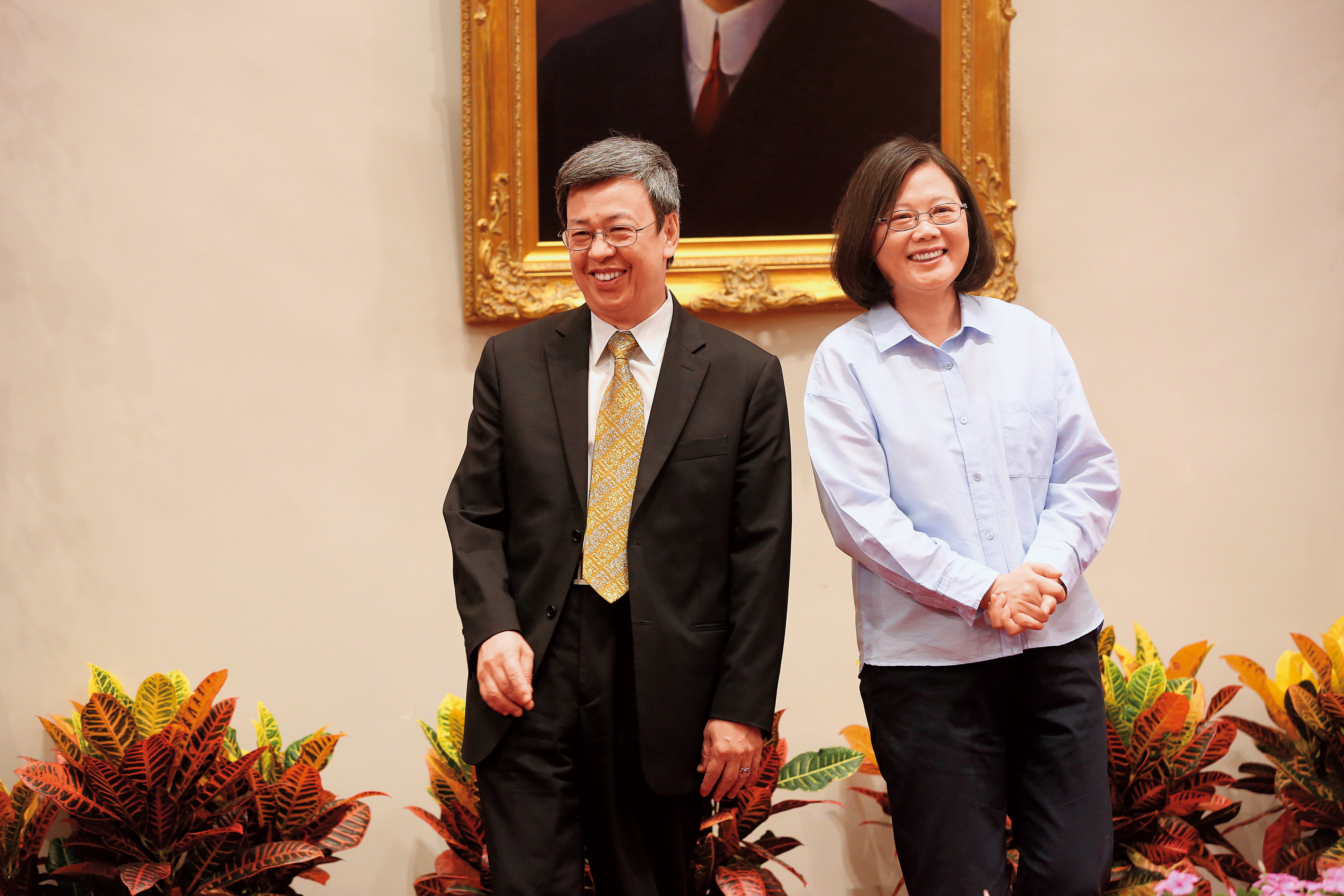 若蔡英文與賴清德無法搭配，黨內力促維持蔡與現任副總統陳建仁再次搭配。