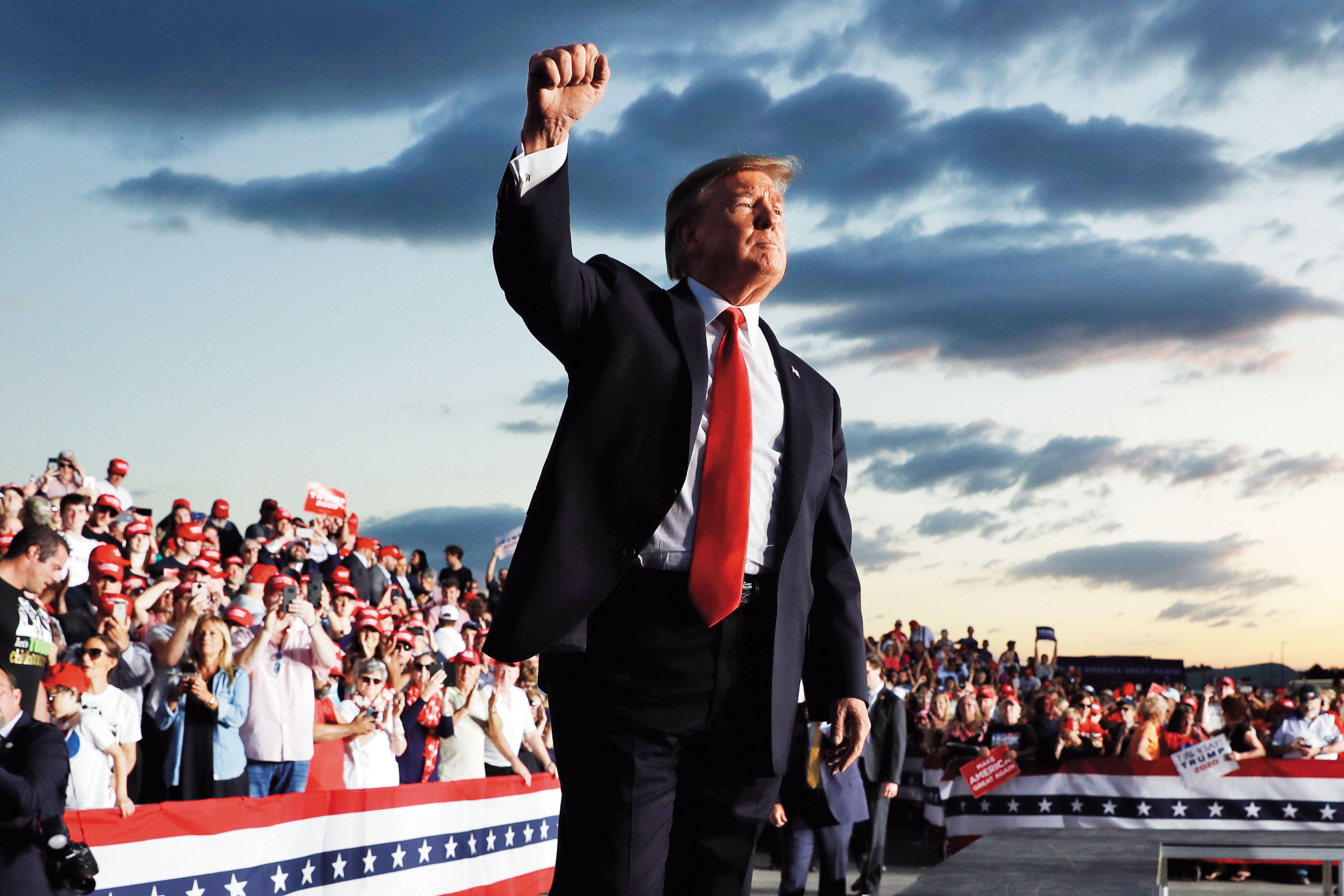 美總統川普的大砲發言，讓貿易戰隨時有戲，面對這樣的市場，投資人要有十足的耐心、信心，且資金可別匱乏。（東方IC）