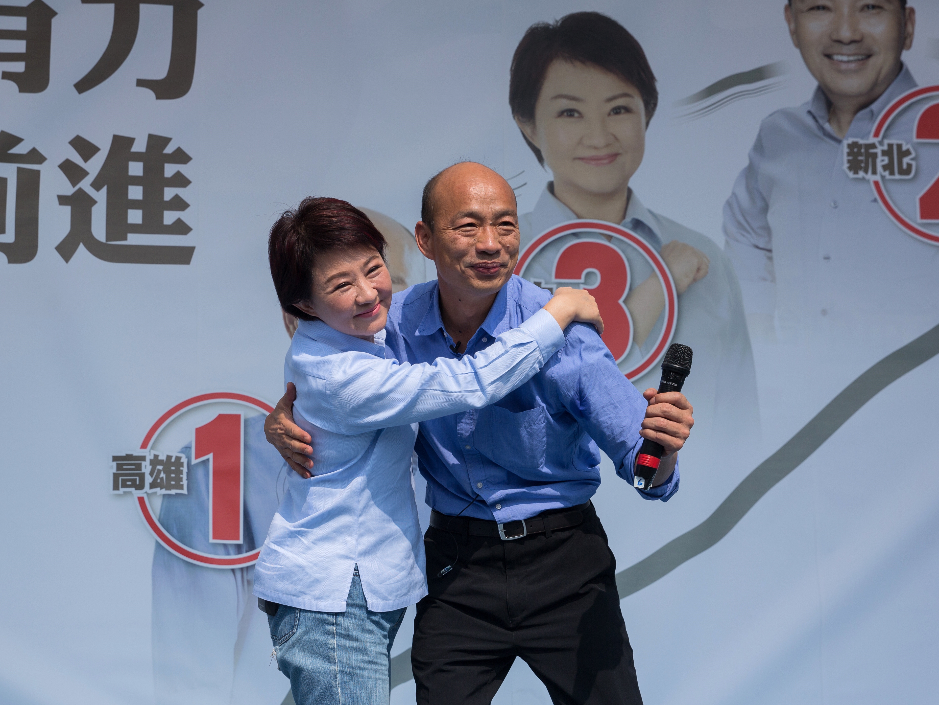 台中市長盧秀燕（左）將不出席高雄市長韓國瑜22日在台中的造勢大會。