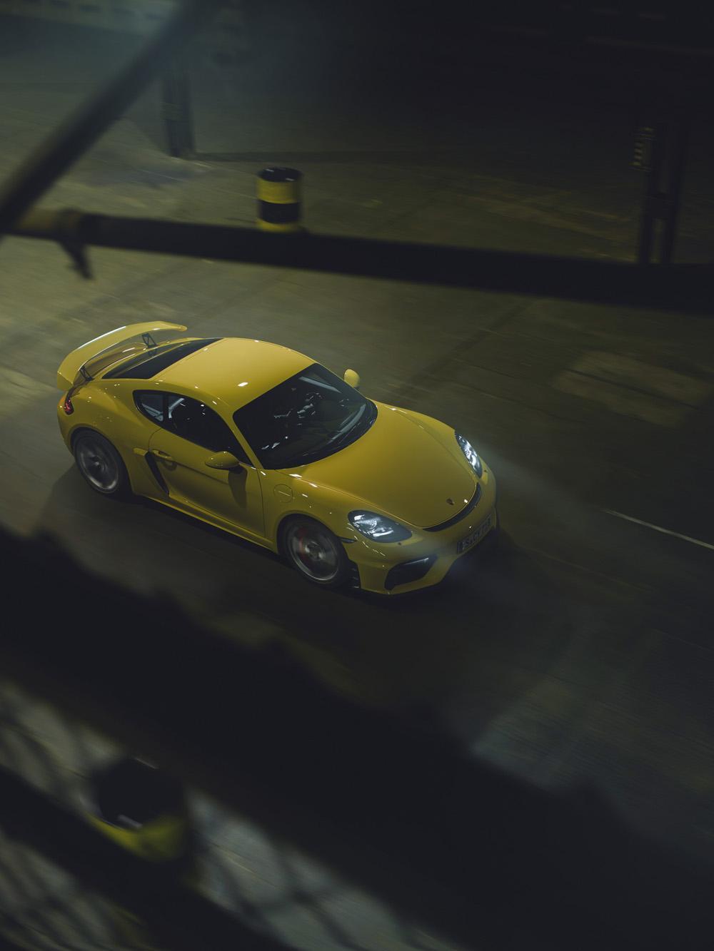 718 Cayman GT4為保時捷 GT 車系的入門車款，首度與718 Spyder共享技術基礎，兩車搭載之中置 GT 引擎提供線性流暢的動力輸出及隨傳隨到的動力反應；引擎最高轉速達到 8,000 rpm。