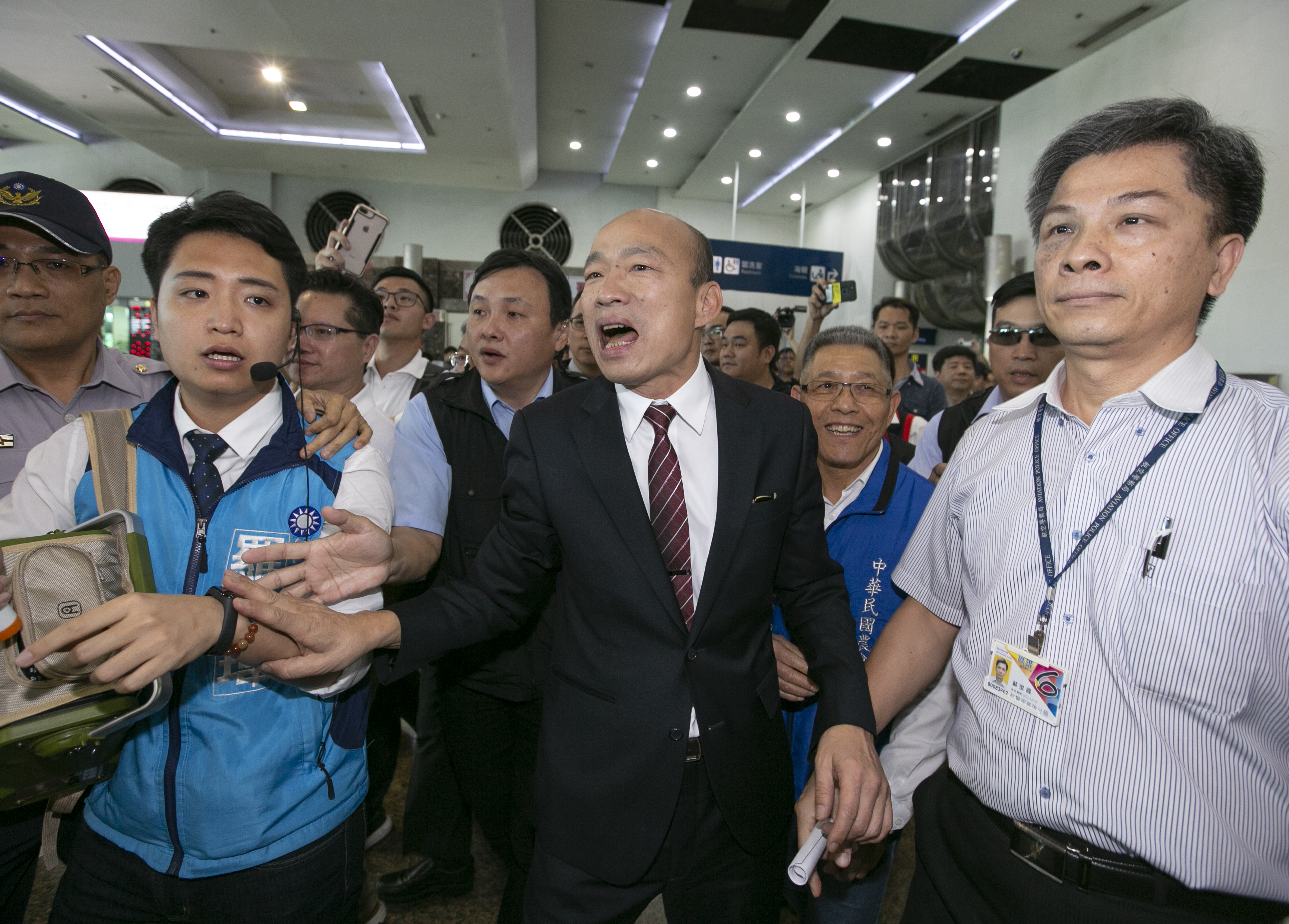 高雄地區登革熱疫情告急，高雄市長韓國瑜頻頻槓上中央。（本刊資料照）