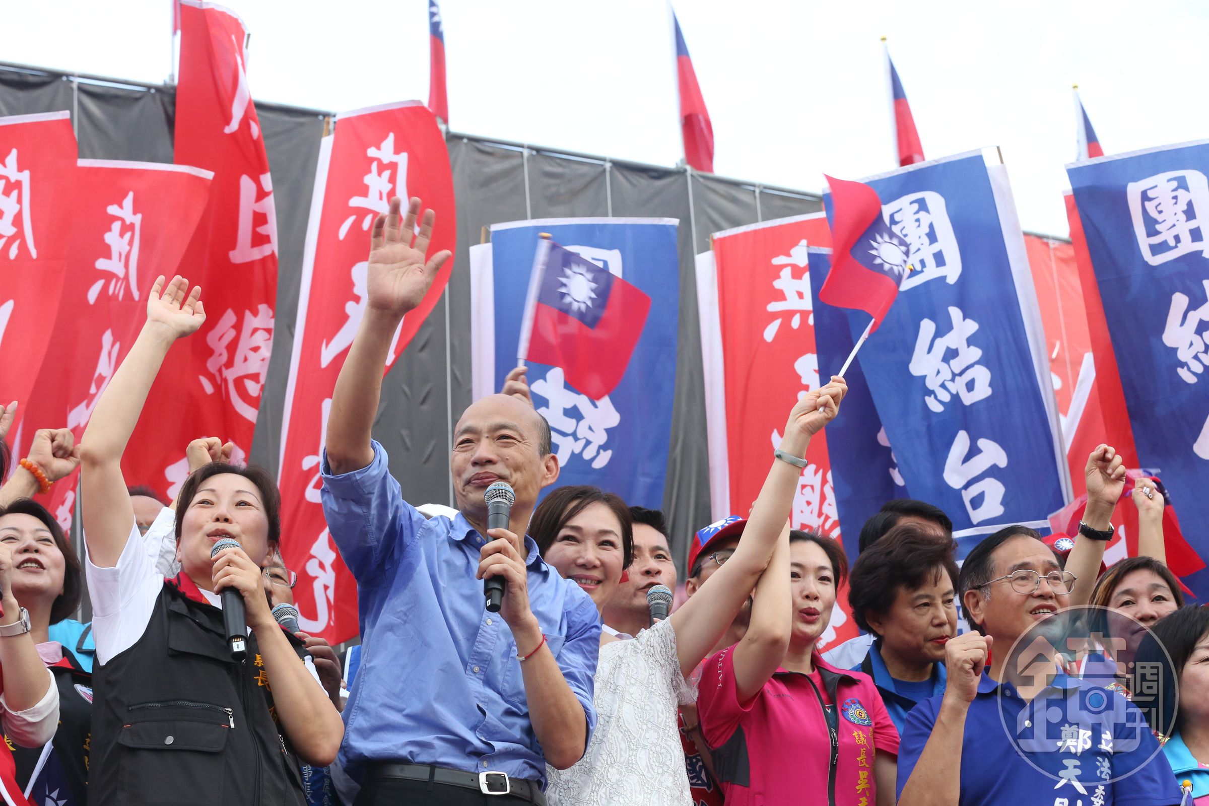 韓國瑜出席活動時被學生嗆聲，作家溫朗東卻認為韓國瑜表現出的細節，讓他不寒而慄。