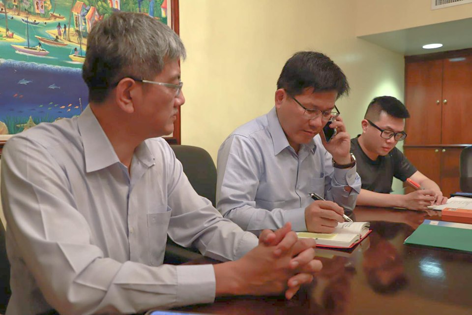 交通部長林佳龍收到長榮罷工的消息，隨即宣布應變機制。（翻攝林佳龍臉書）