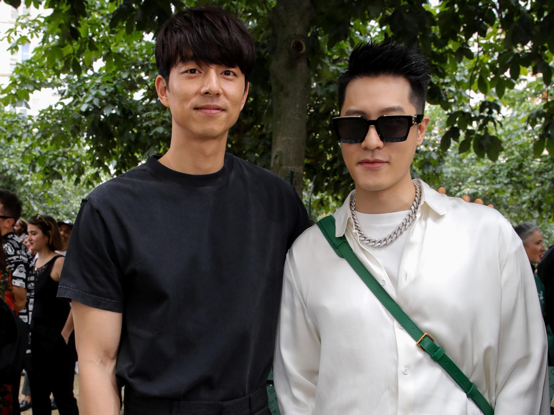 孔劉昨(20日)現身LOUIS VUITTON 2020春夏男裝大秀,在巴黎跟周湯豪合體。(LOUIS VUITTON提供)