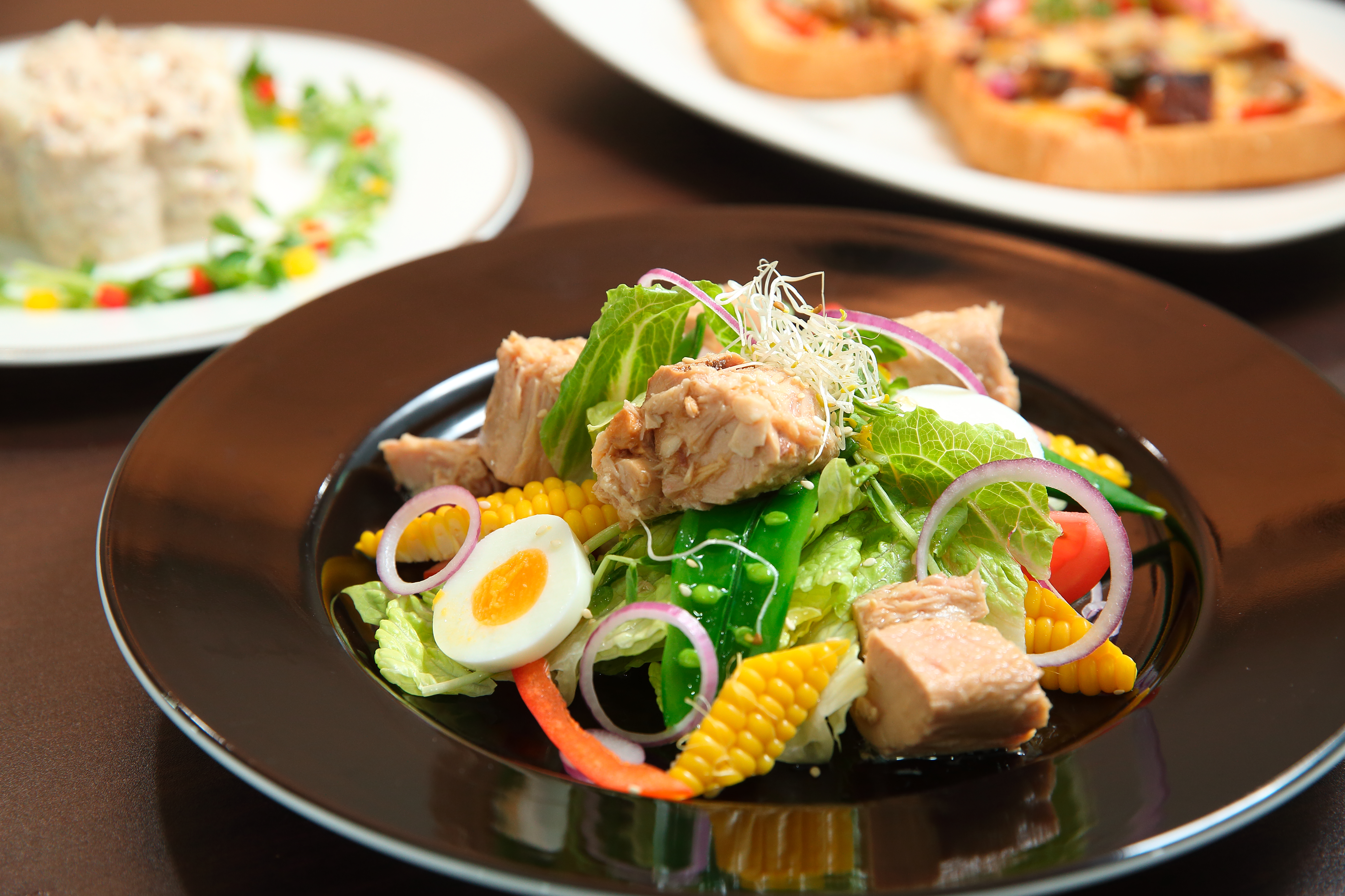 東和食品挖角5星級飯店主廚力推罐頭料理化，教消費者輕鬆秒變「好媽媽」。