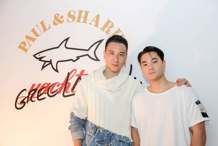 王陽明與張艾嘉的兒子Oscar（王令塵）同場遇上，兩人大方合照。（Paul&Shark提供）