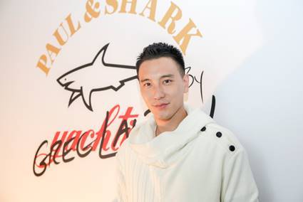 王陽明忙於拍戲之外，近日在巴黎出時尚活動。（Paul&Shark提供）