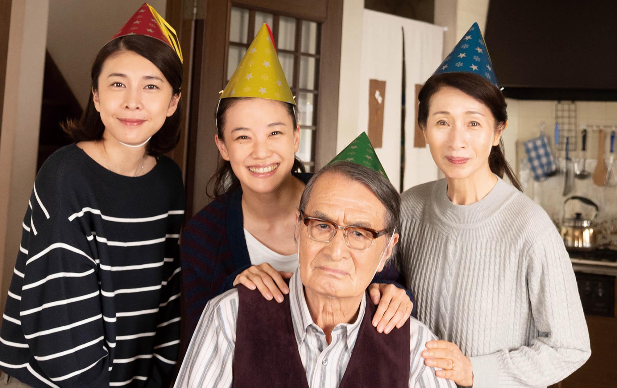《漫長的告別》探討老人失智問題,子女在父母生病時學習如何與父母相處,以及好好地說再見。(天馬行空提供)