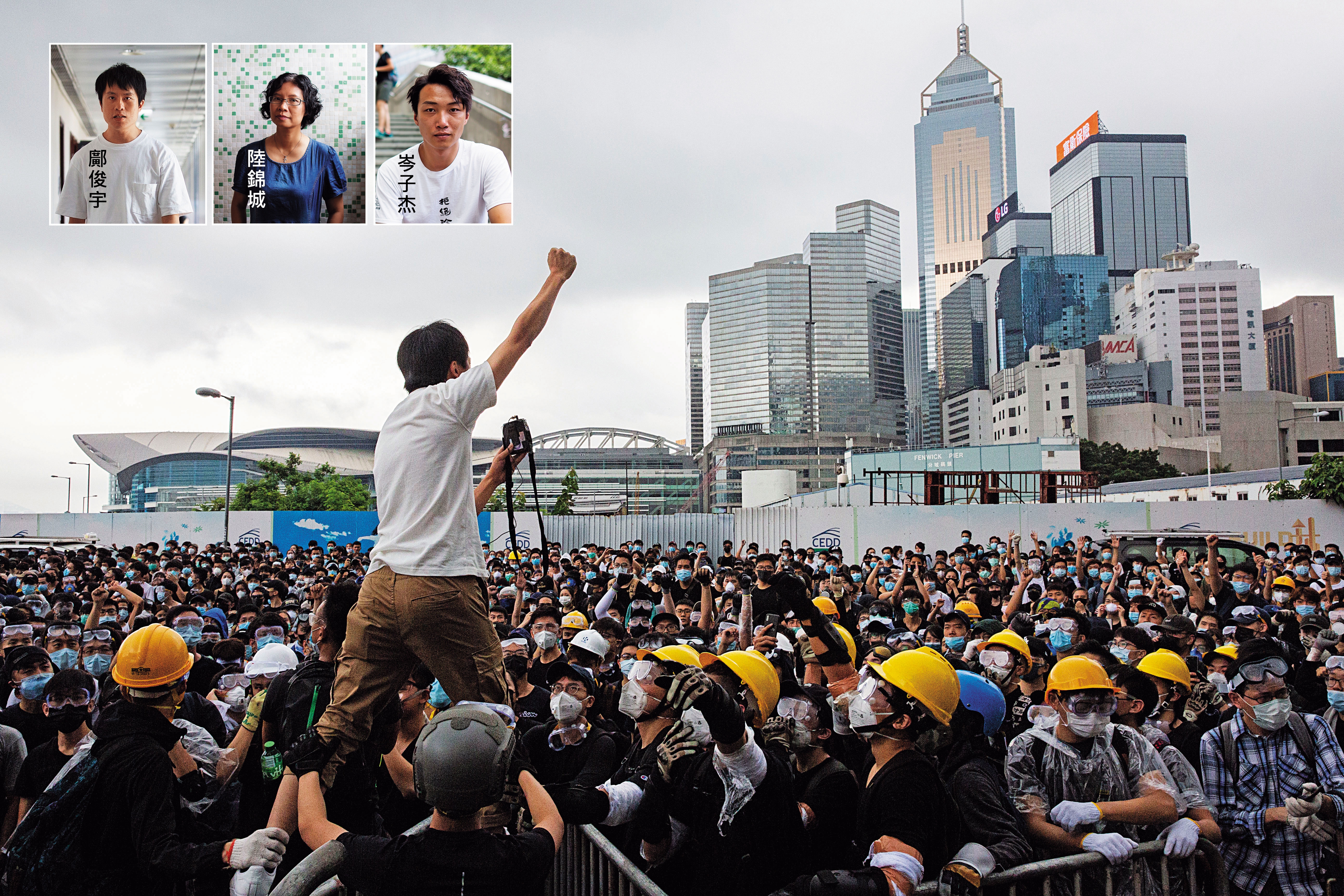 6月12日，民眾集結在香港立法會外，立法會議員鄺俊宇高舉手臂向群眾喊話。