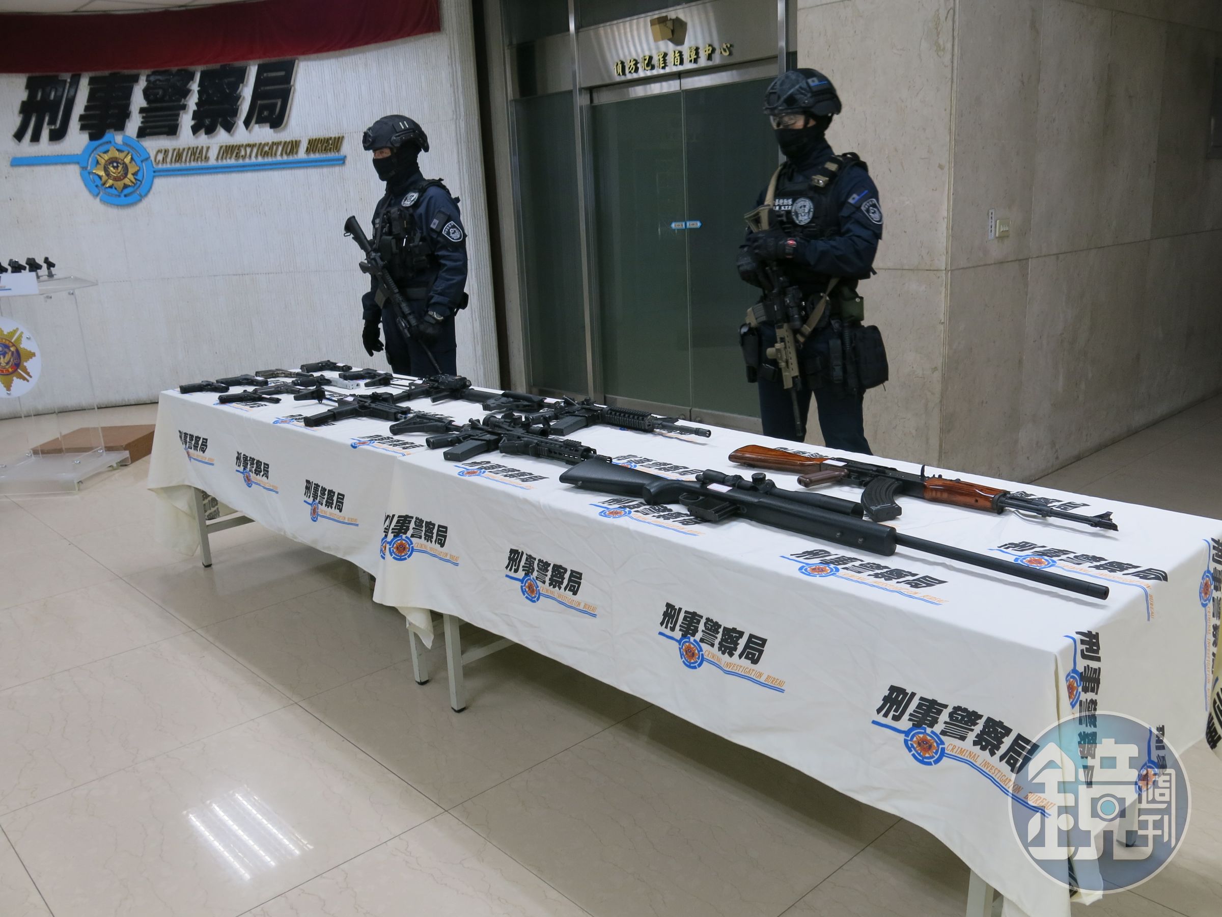 近來重大社會案件頻傳，警方發動掃黑。（翻攝畫面）