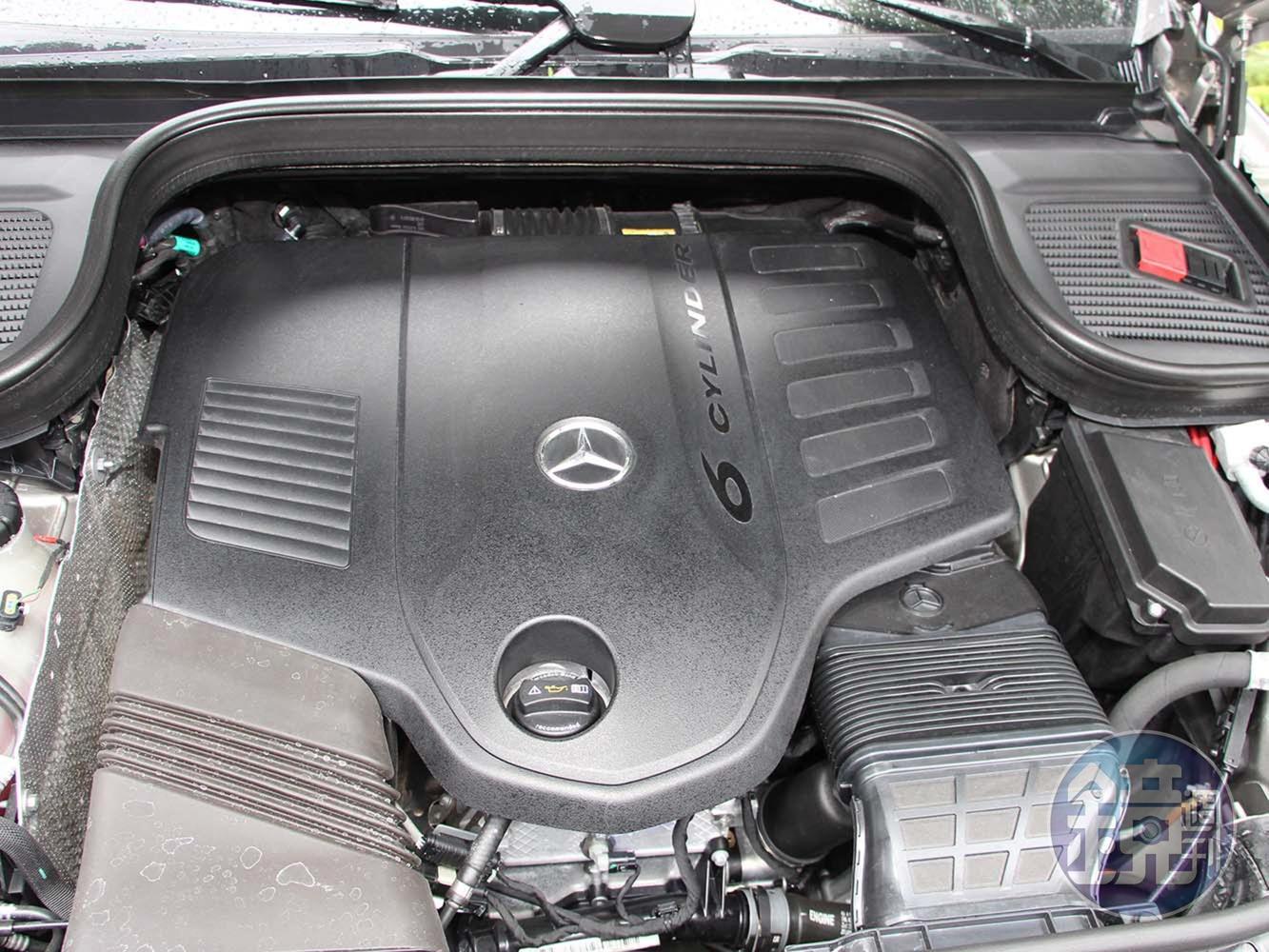 GLE 350d 4Matic使用V6柴油輪增壓引擎。