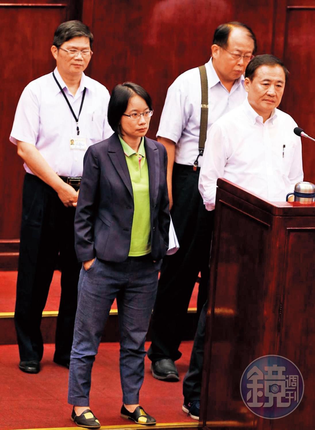 2017年吳音寧「高年級實習生」爭議,社會高度聚焦北農總經理250萬元年薪。