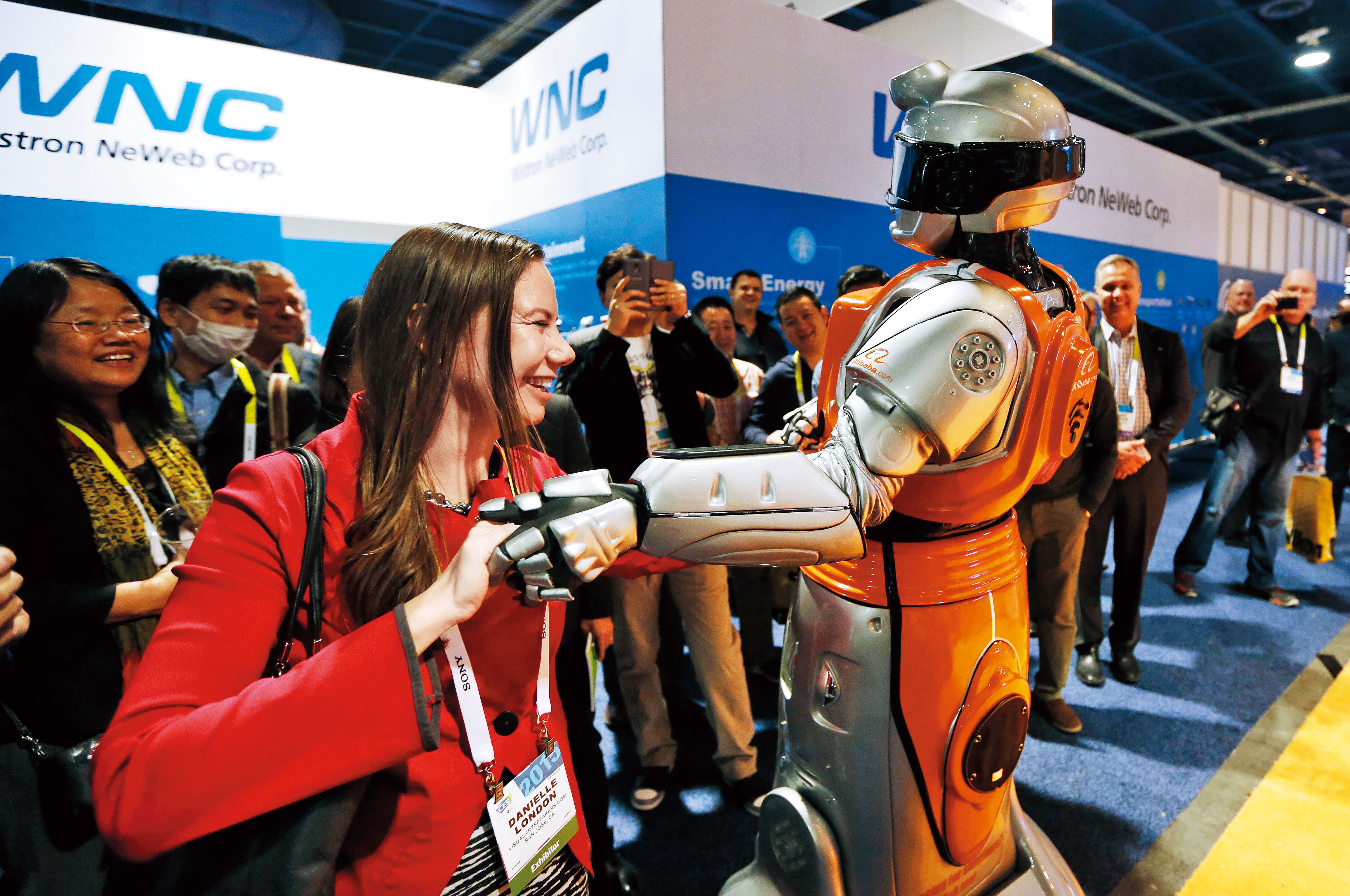 機器人科技大為流行，專門投資生產工業用與家用機器人公司的主題式ETF，備受關注。（東方IC）