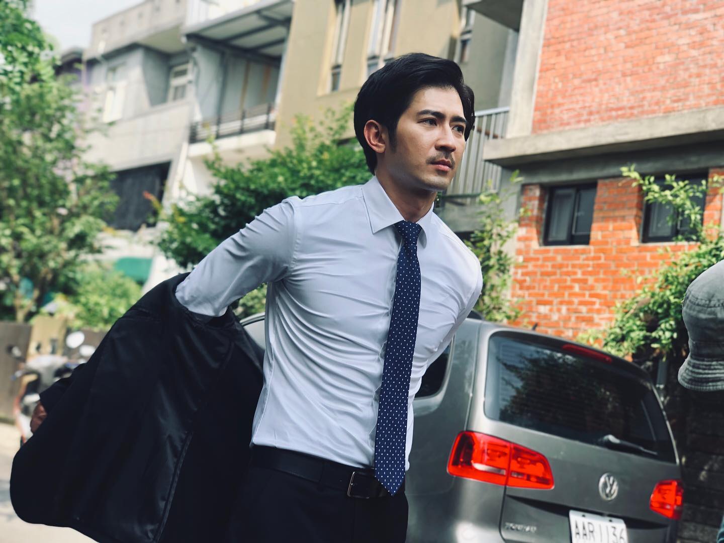簡宏霖曾抱怨沒工作而和女友分手,與一手栽培的周子娛樂鬧翻。(翻攝自簡宏霖臉書)