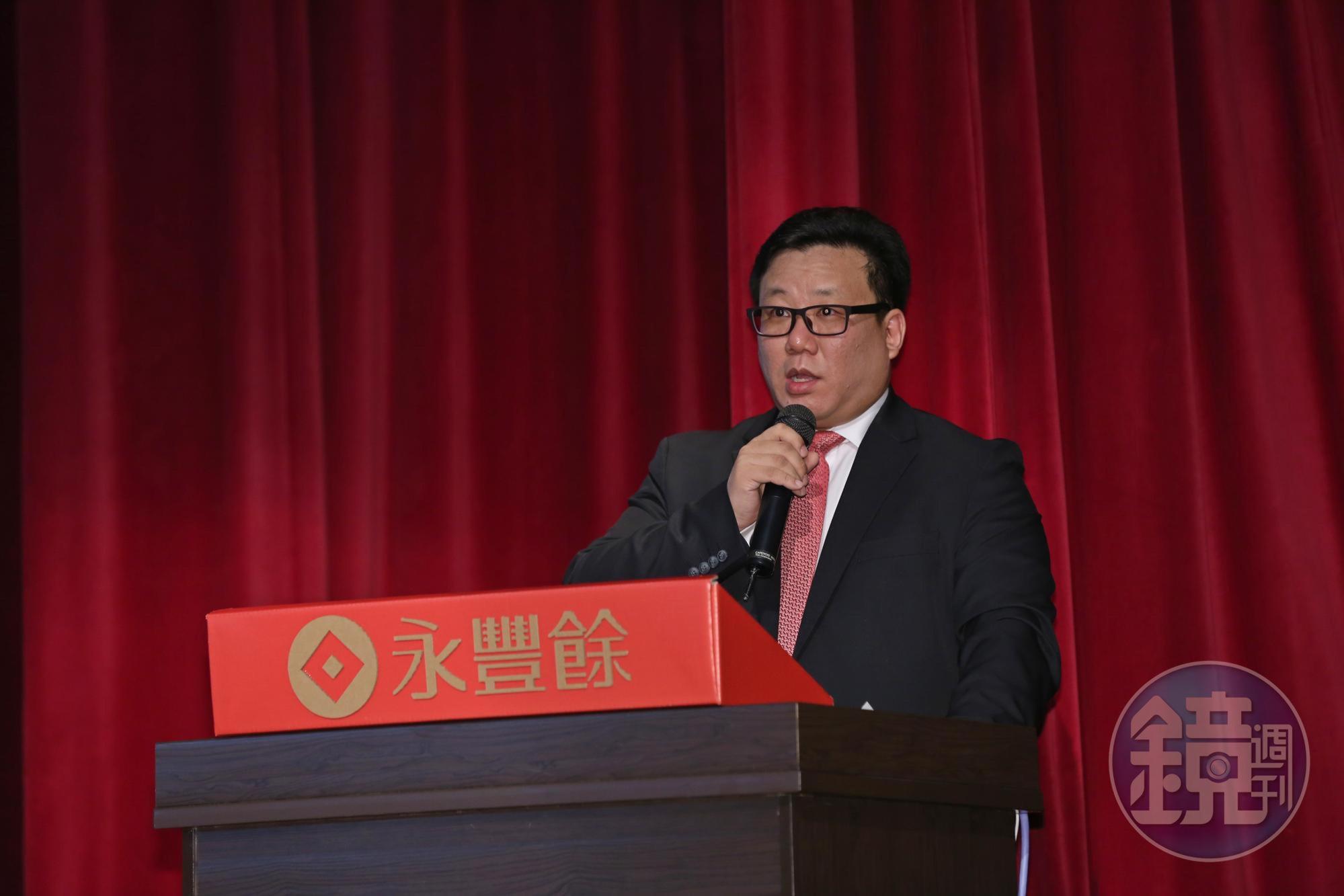 何奕達今天出席永豐餘股東會,面對外界關切為何會增設總經理,他笑說是因為事情太多。