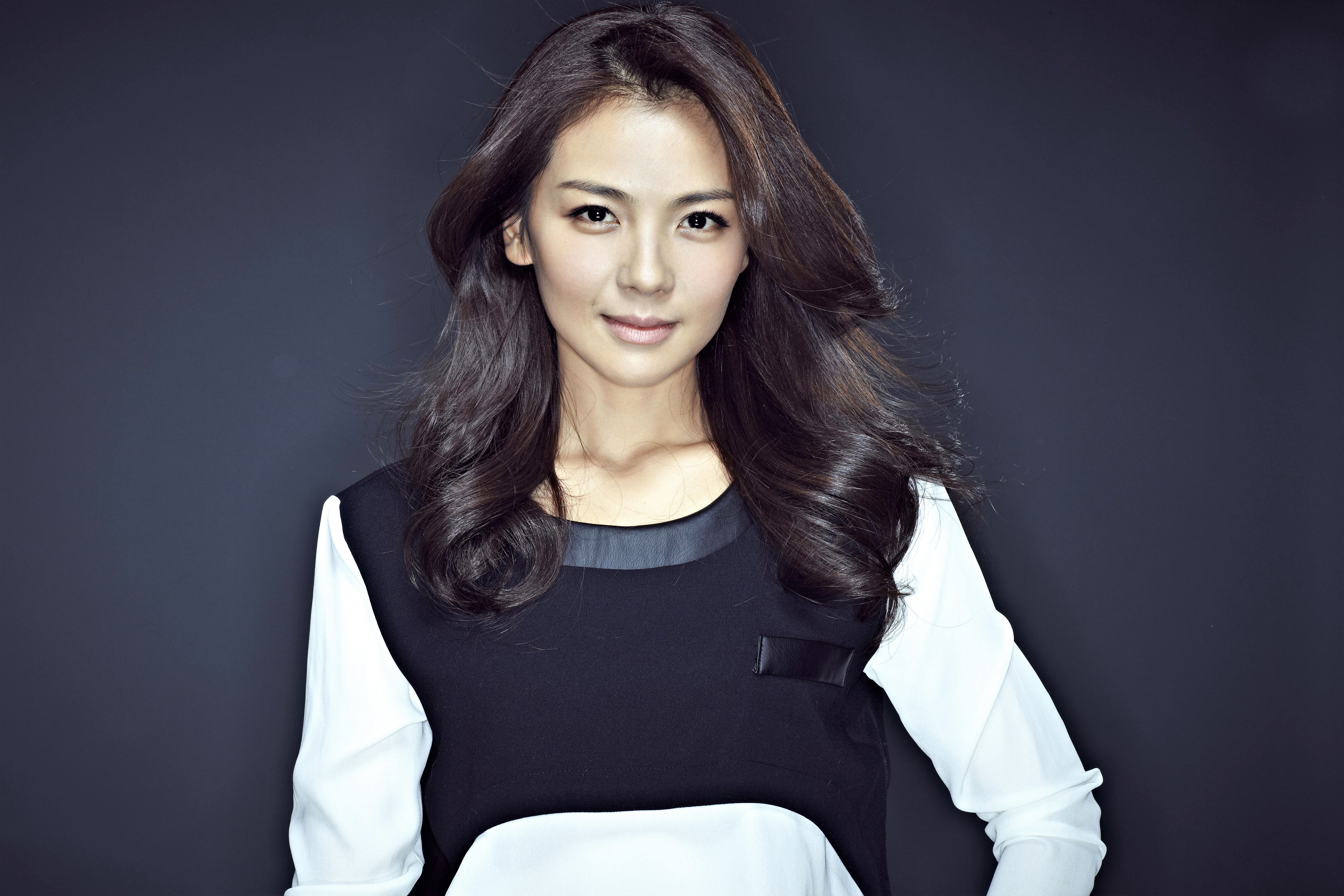 劉濤戲裡戲外都有幫夫運，短短5年就清還老公在外巨額債務。（年代提供）