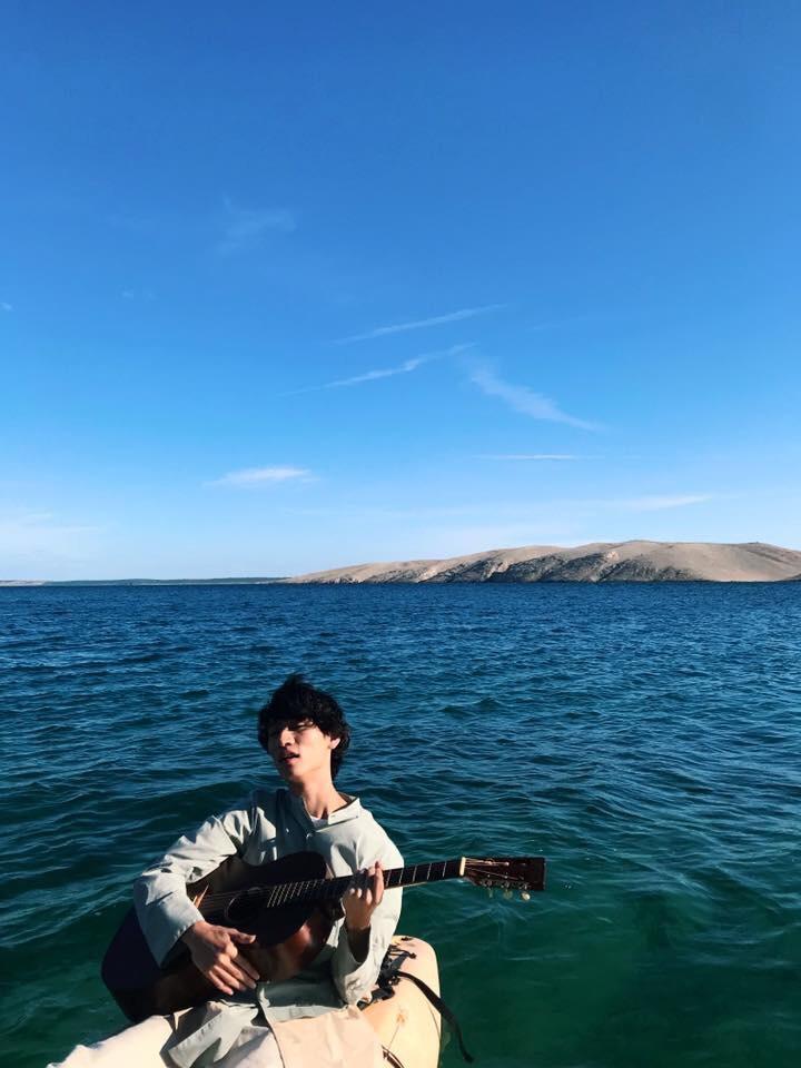 柯智棠以《吟遊》入圍金曲30歌王,再度與謝震廷正面交鋒。(翻攝自柯智棠臉書)