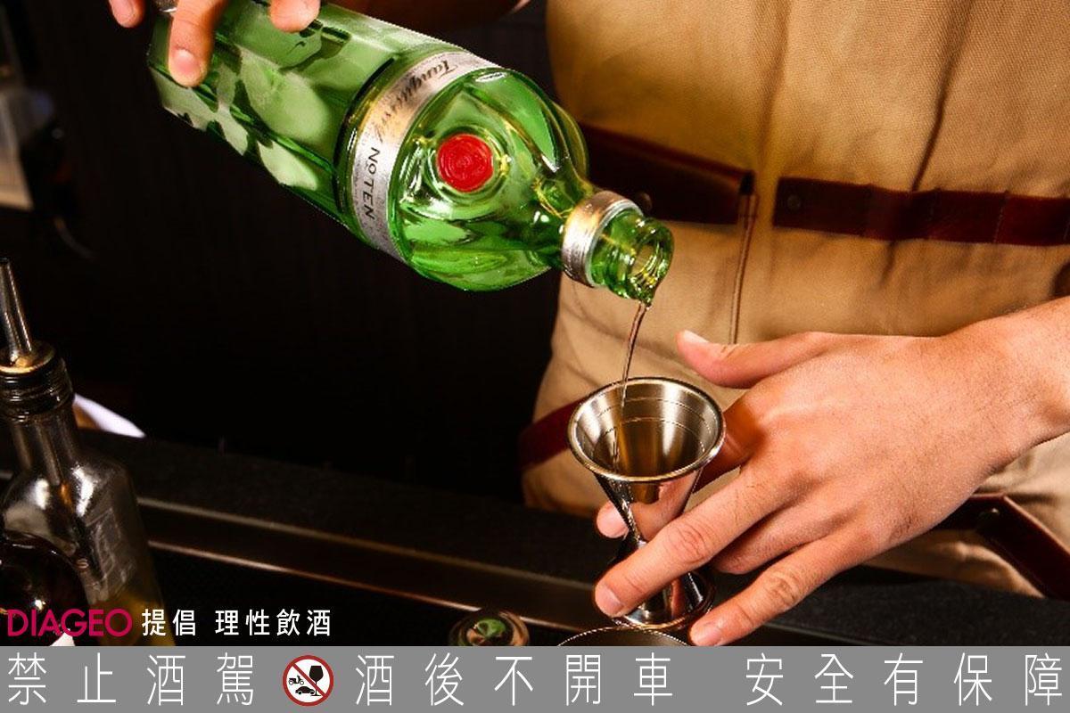 Tanqueray No. Ten被台灣酒友譽為「生命的燈塔」。