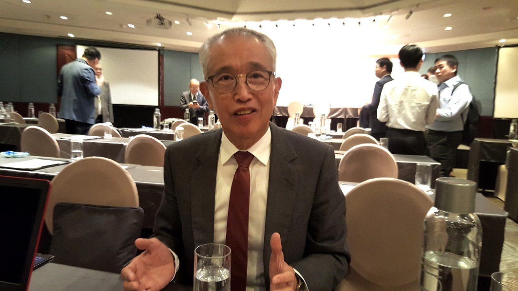 嘉里大榮今日改選董監事，董事長由沈宗桂連任。