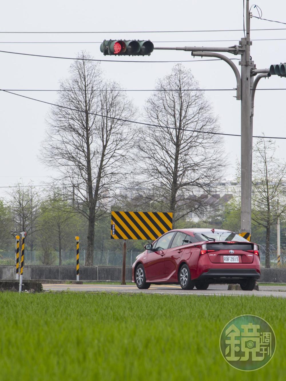 當初要試駕這台車時心裡最大的疑問是：這台車到底是誰要買？
