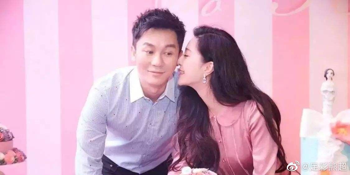 昨晚李晨與范冰冰分別在微博宣布兩人分手。（翻攝自足彩熊超微博）