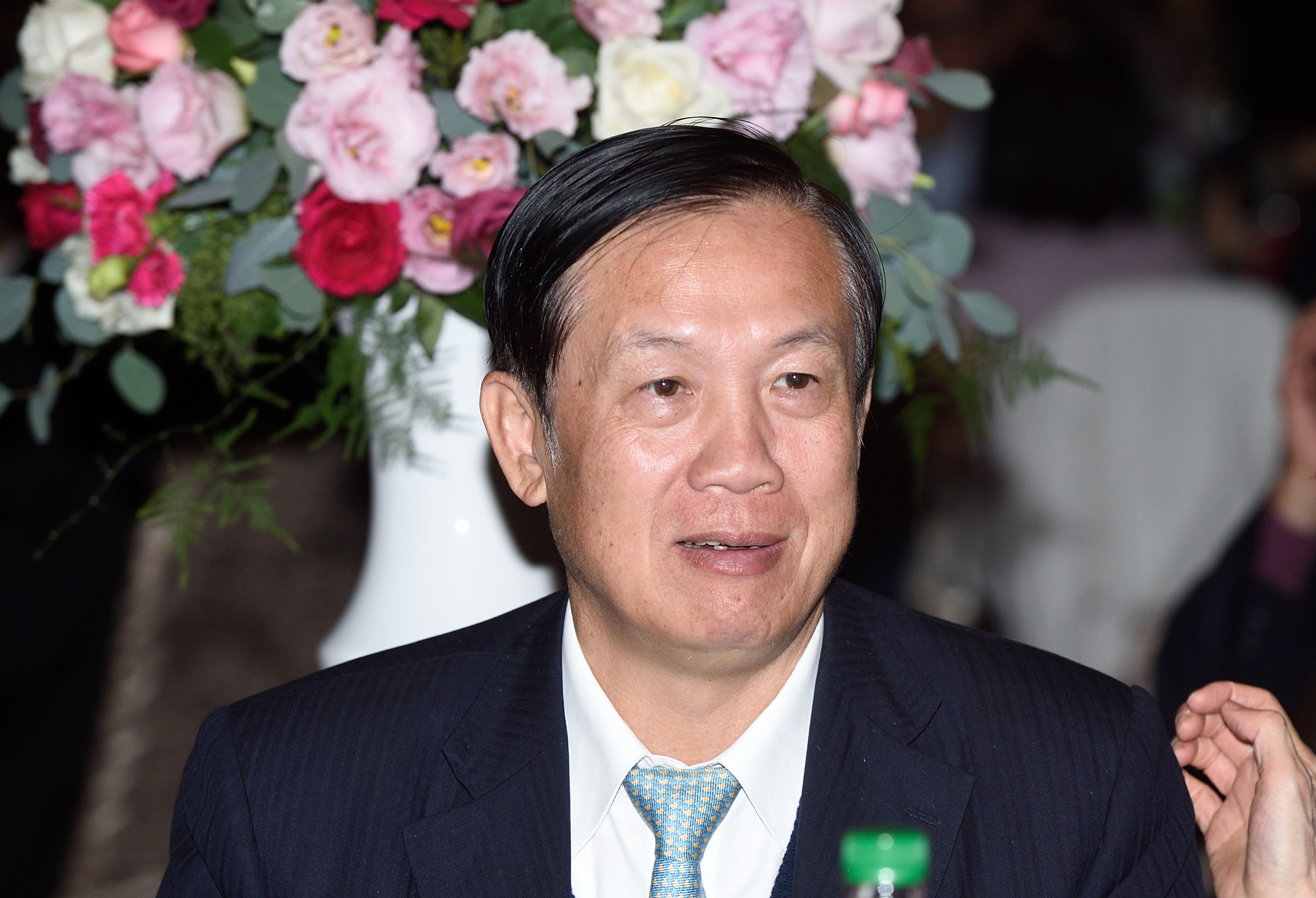 全國商總理事長賴正鎰認為應取消「職業工會」的罷工權。