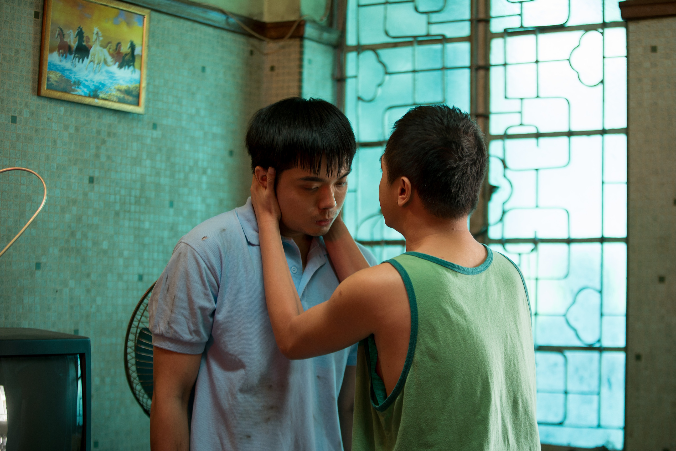 馬來西亞華語片《光》描述患有自閉症的哥哥外出工作屢碰壁，弟弟氣憤無奈，卻也發現了哥哥的音樂天賦故事。（滿滿額娛樂提供）