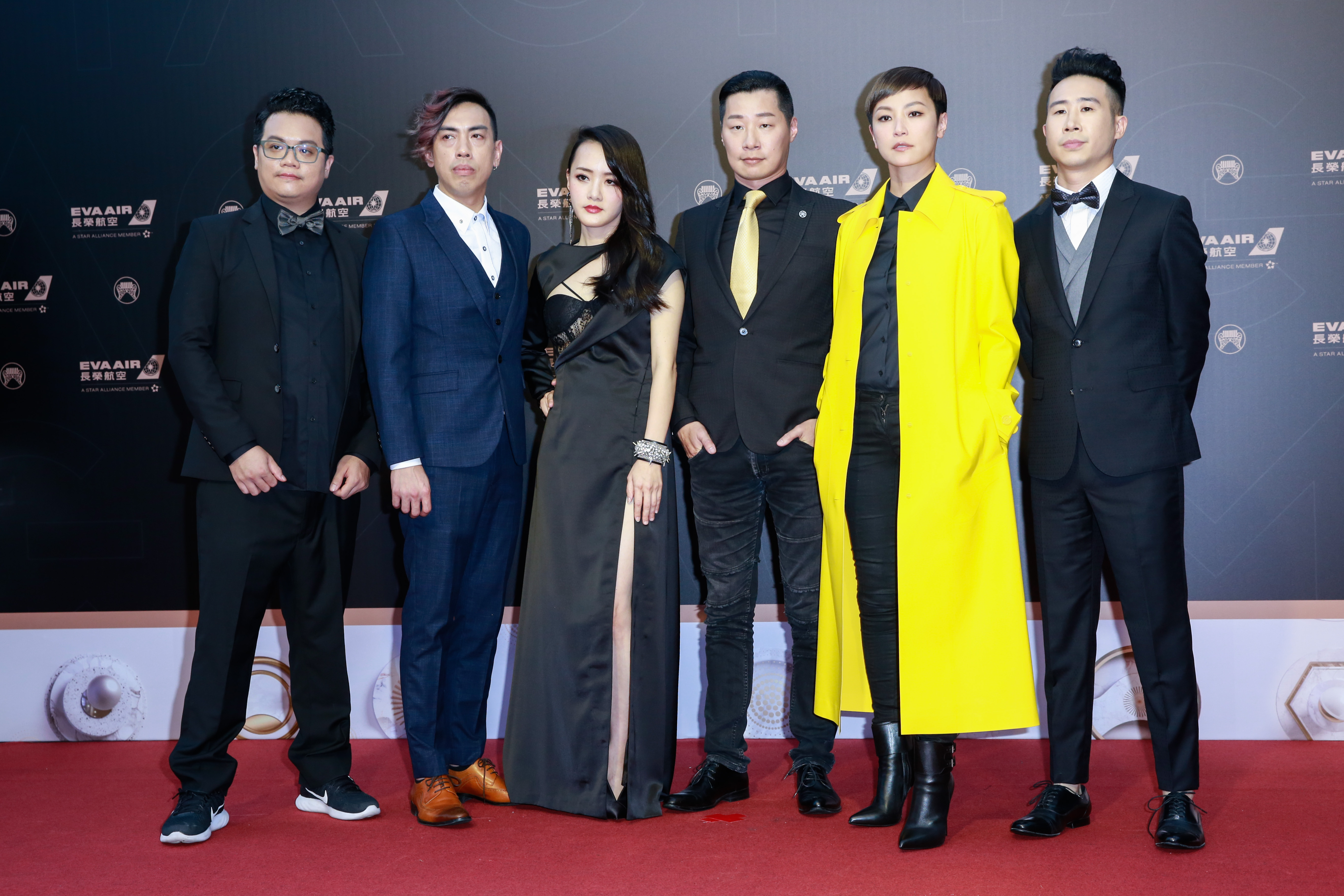 閃靈樂團以《政治》入圍金曲獎6項大獎，主唱「Freddy」林昶佐特別繫上黃色領帶呼應反送中。