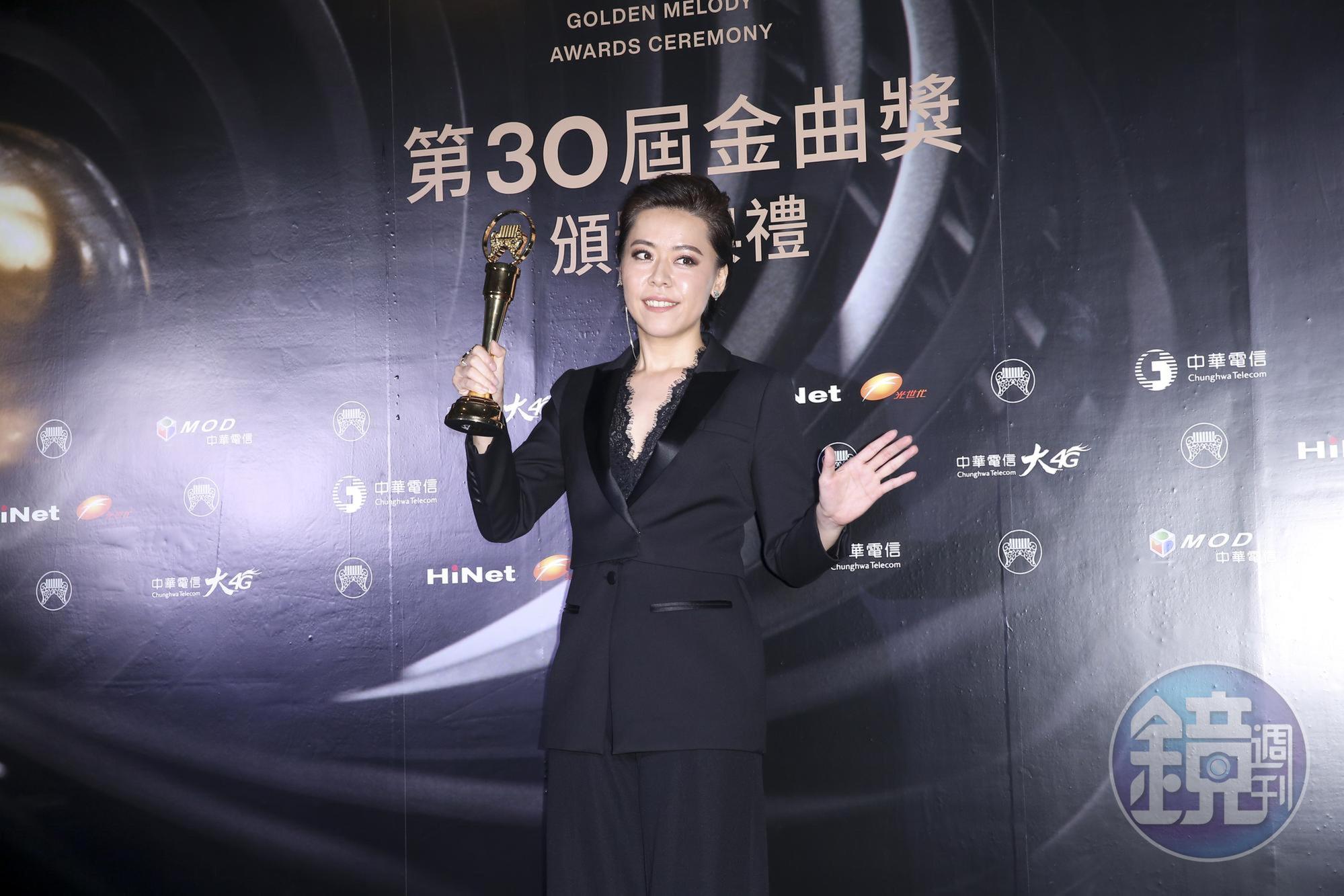 江惠儀以《露螺》奪得台語歌后，在後台透露自己「完全沒想到」。