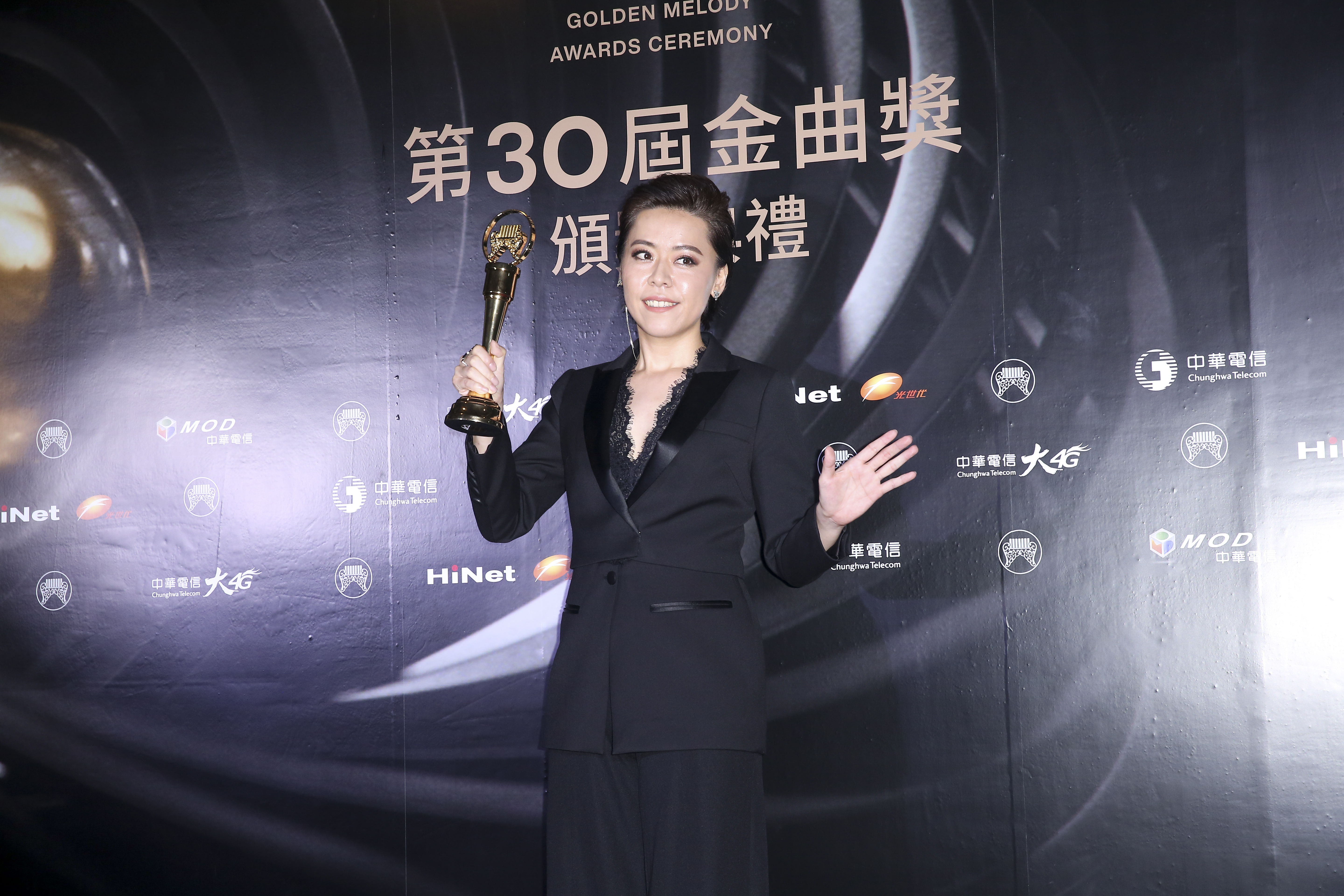 江惠儀以《露螺》奪得台語歌后，在後台透露自己「完全沒想到」。